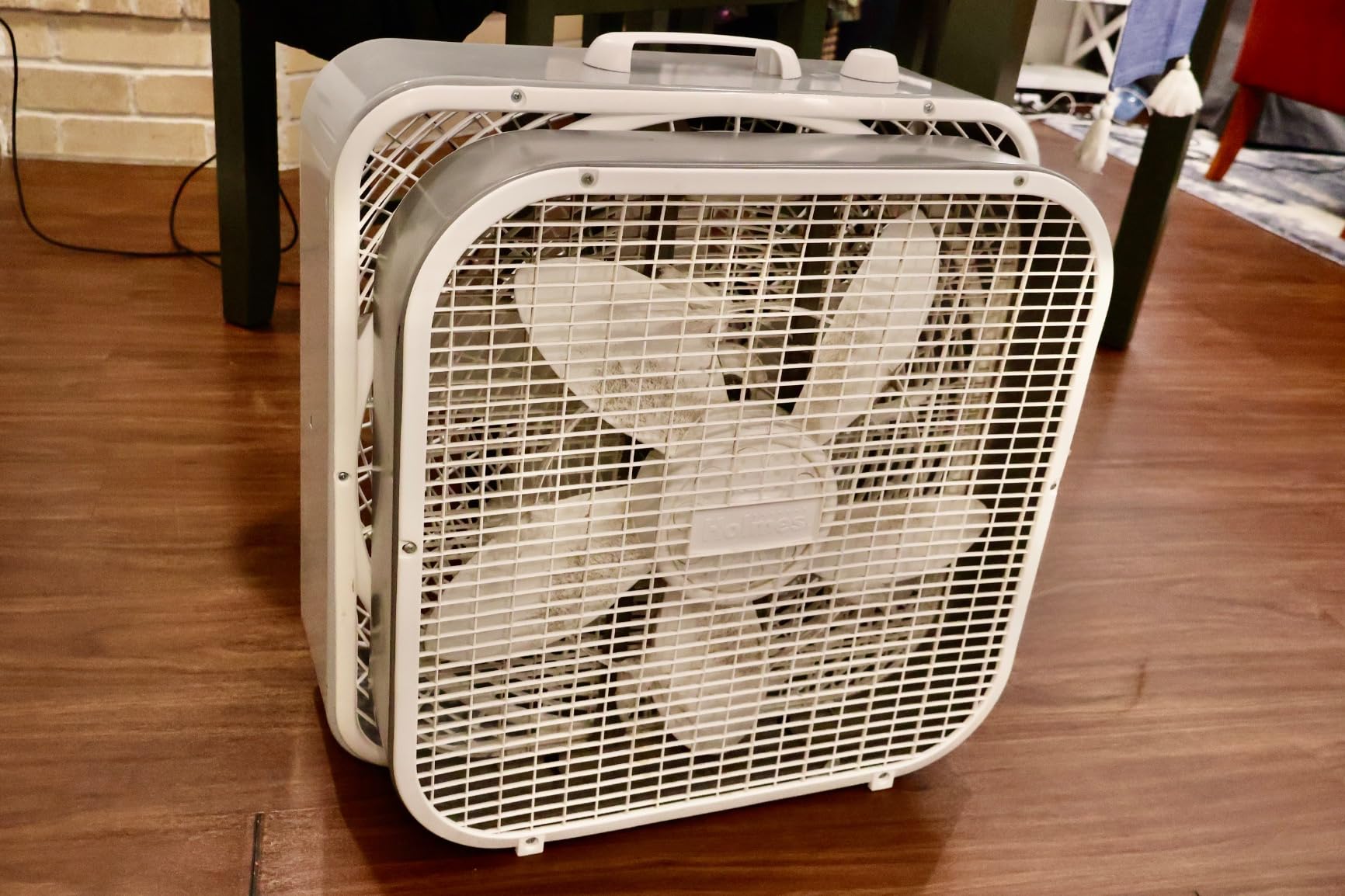 Air King 9723 20-Inch 3-Speed Box Fan, White customer photo 1