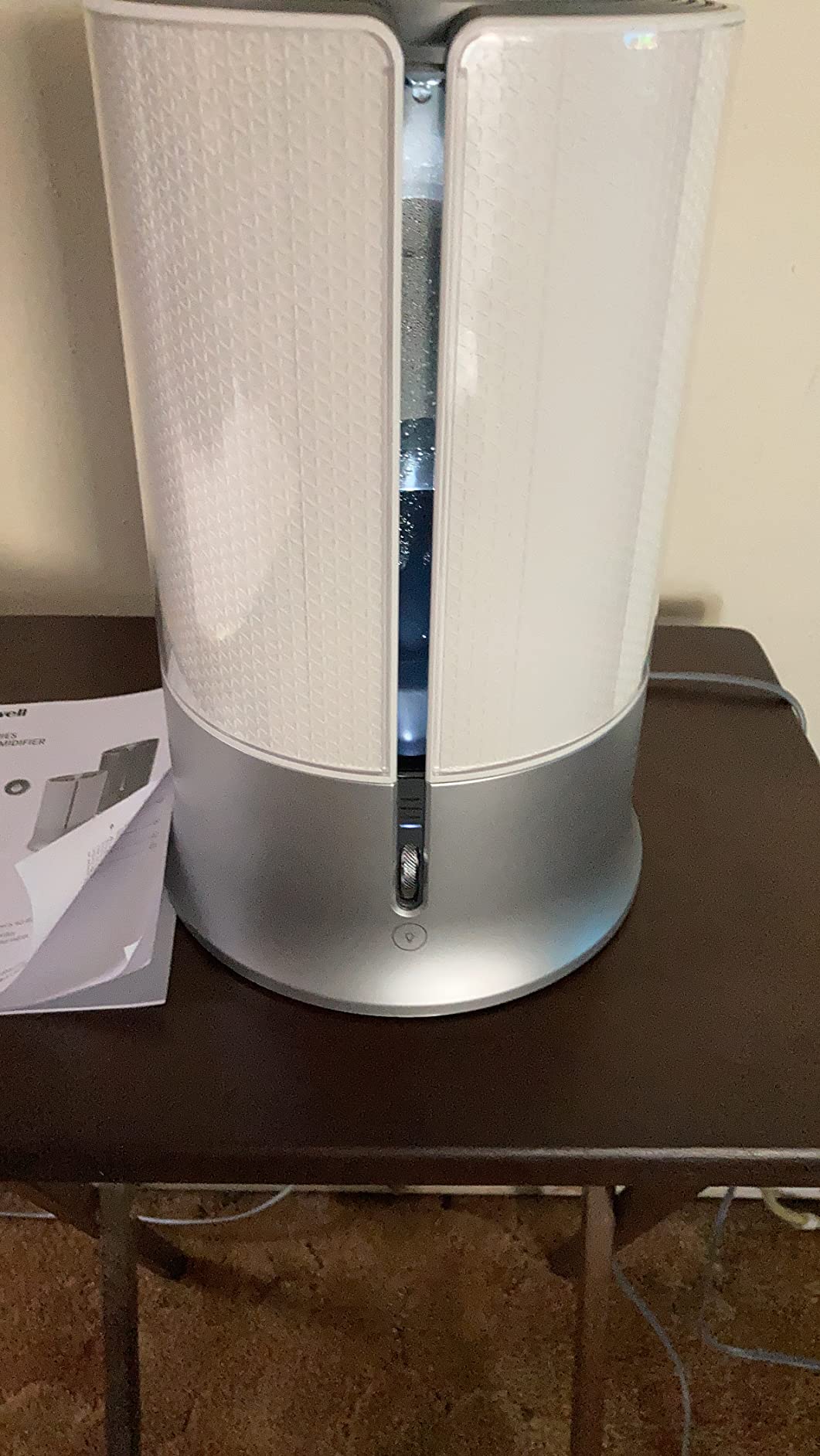 Designer Series Cool Mist Humidifier, Room Humidifiers, Black customer photo 2