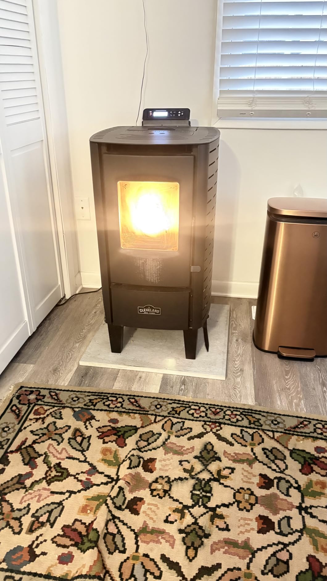 Mr. Heater Small Pellet Stove - 24lb Hopper customer photo 1