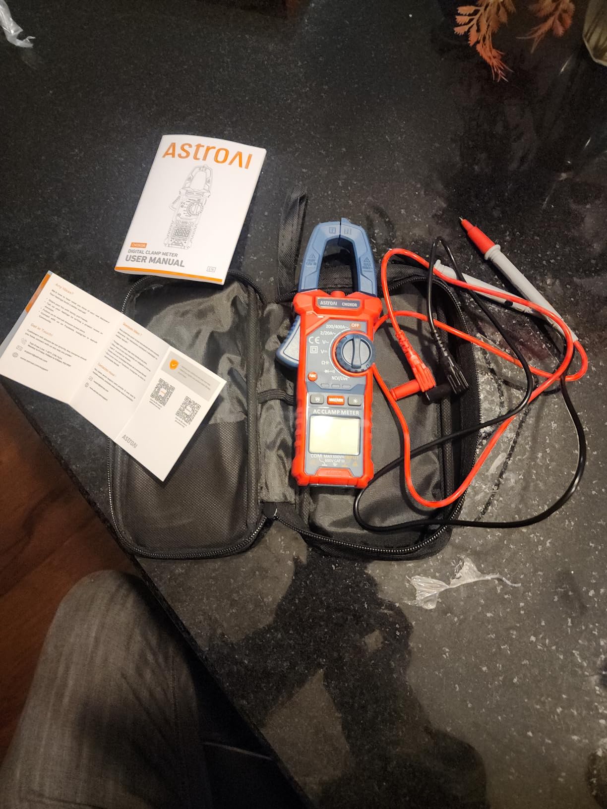 AstroAI Digital Clamp Meter Multimeter 2000 Counts Amp Voltage Tester Auto-ranging with AC/DC Voltage, AC Current, Resistance, Capacitance, Continuity, Live Wire Test, NCV, Blue customer photo 2