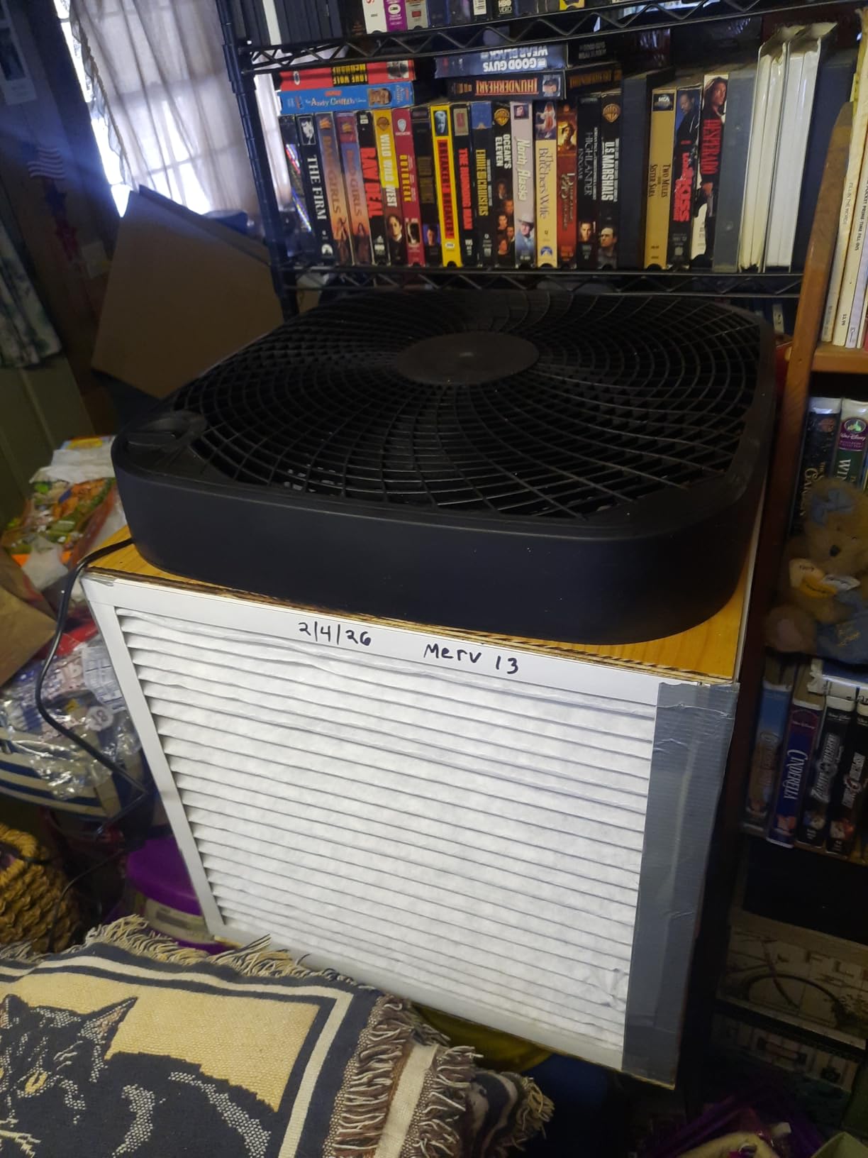 Amazon Basics 3-Speed Box Fan for Bedroom, Portable with Carry Handle, Powerful Airflow, 5 Blades, Lightweight Design, 67 Watts, 20-Inch, Black, 6.8