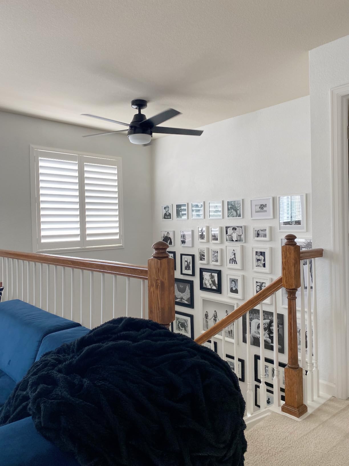 Hunter 52 inch Indoor Ceiling Fan with LED Light and Remote Control - Silver Modern Smart Ceiling Fan, Standard Mount, 5 Blades, For Bedroom, Living Room, or Kitchen - Aerodyne 51315, Matte Silver customer photo 2