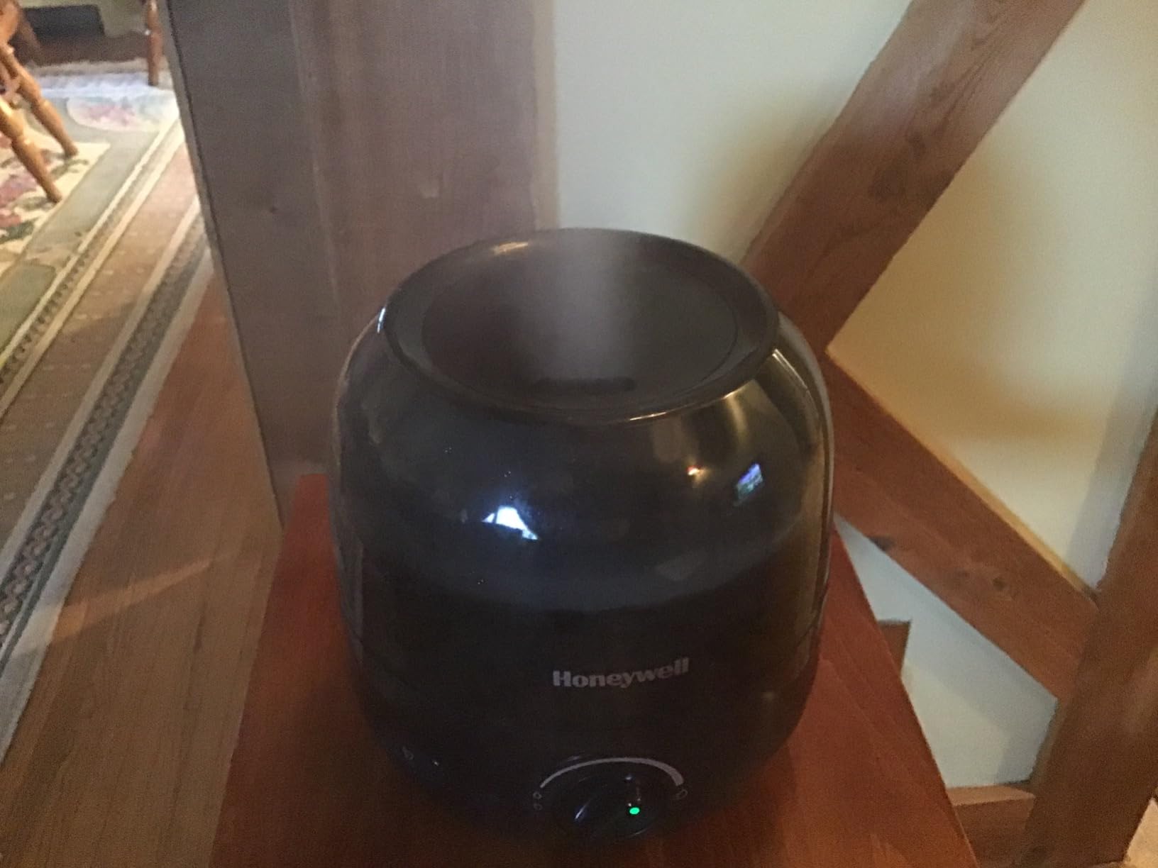 Mini Cool Mist humidifier, Easy to Fill and Clean, humidifier for small Bedroom, Kids Rooms, or office. Ultra Quiet Operation and Auto Shut-Off - Black, HUL525B customer photo 2