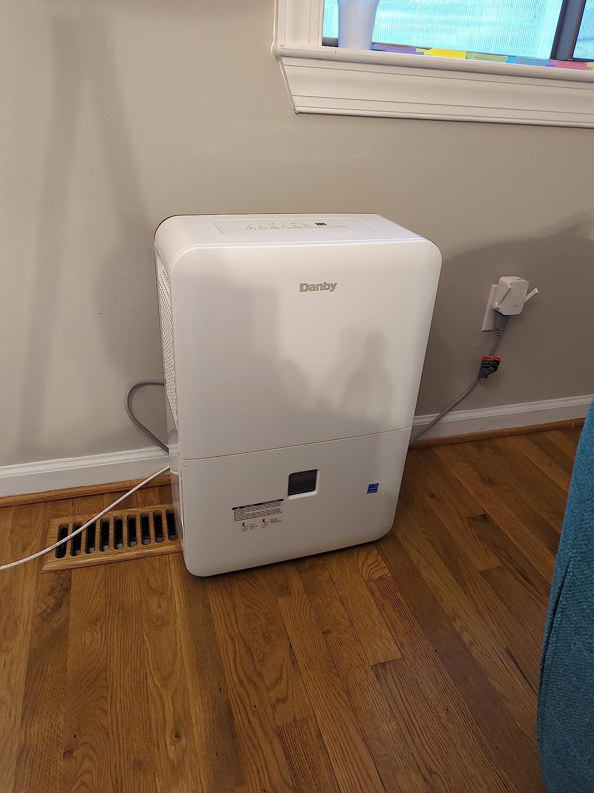 Danby RBDDR050BJPW / DDR050BJPWDB-RF / DDR050BJPWDB-RF 50 Pint DoE Dehumidifier with Pump Recertified customer photo 1
