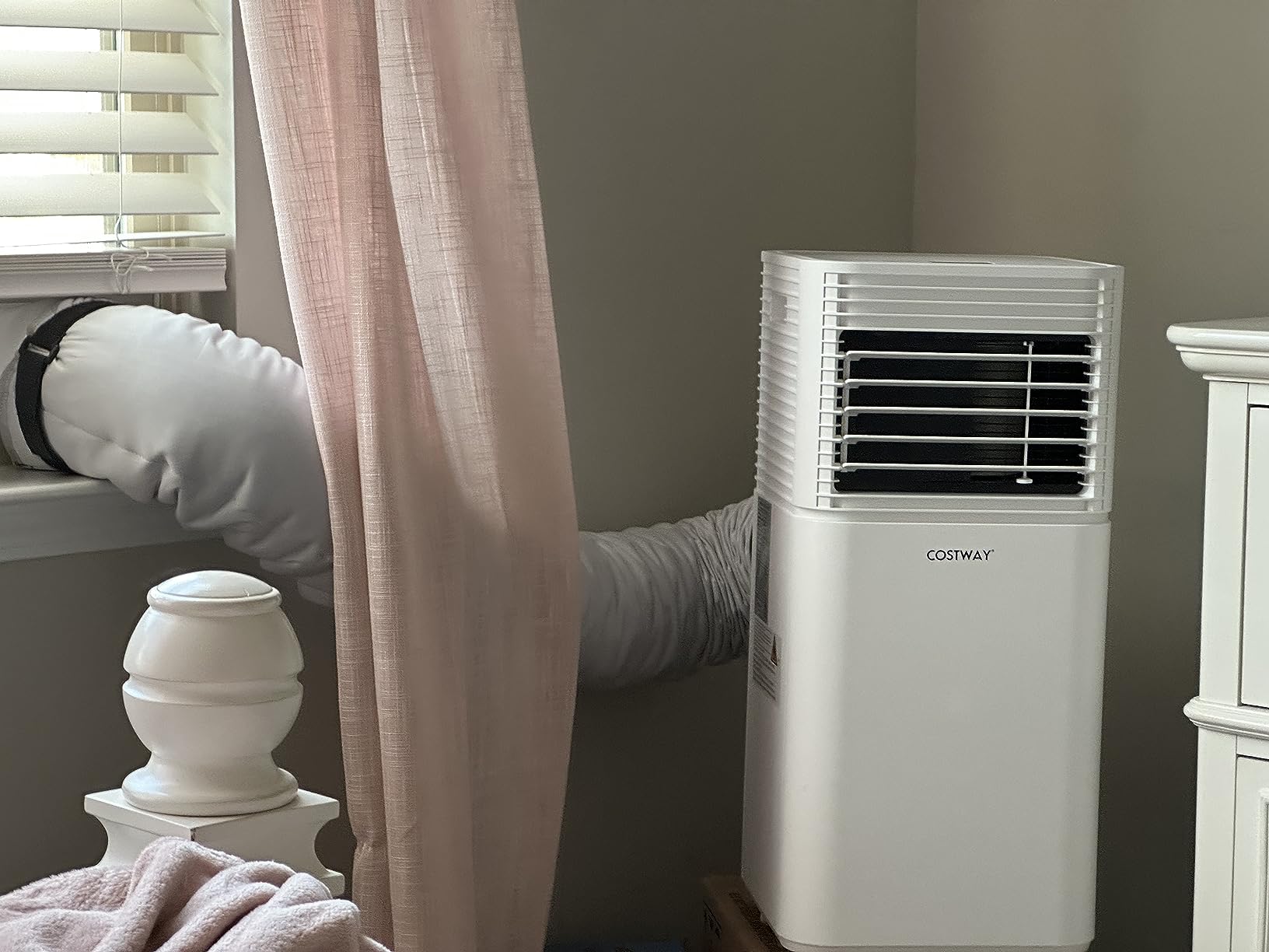 COSTWAY Portable Air Conditioner, 10000 BTU AC Cooling for Room Spaces up to 350sq.ft, with Remote Control, 24H Timer & Window Venting Kit, with Sleep Mode, Suitable for Bedroom, Living Room, Black customer photo 1