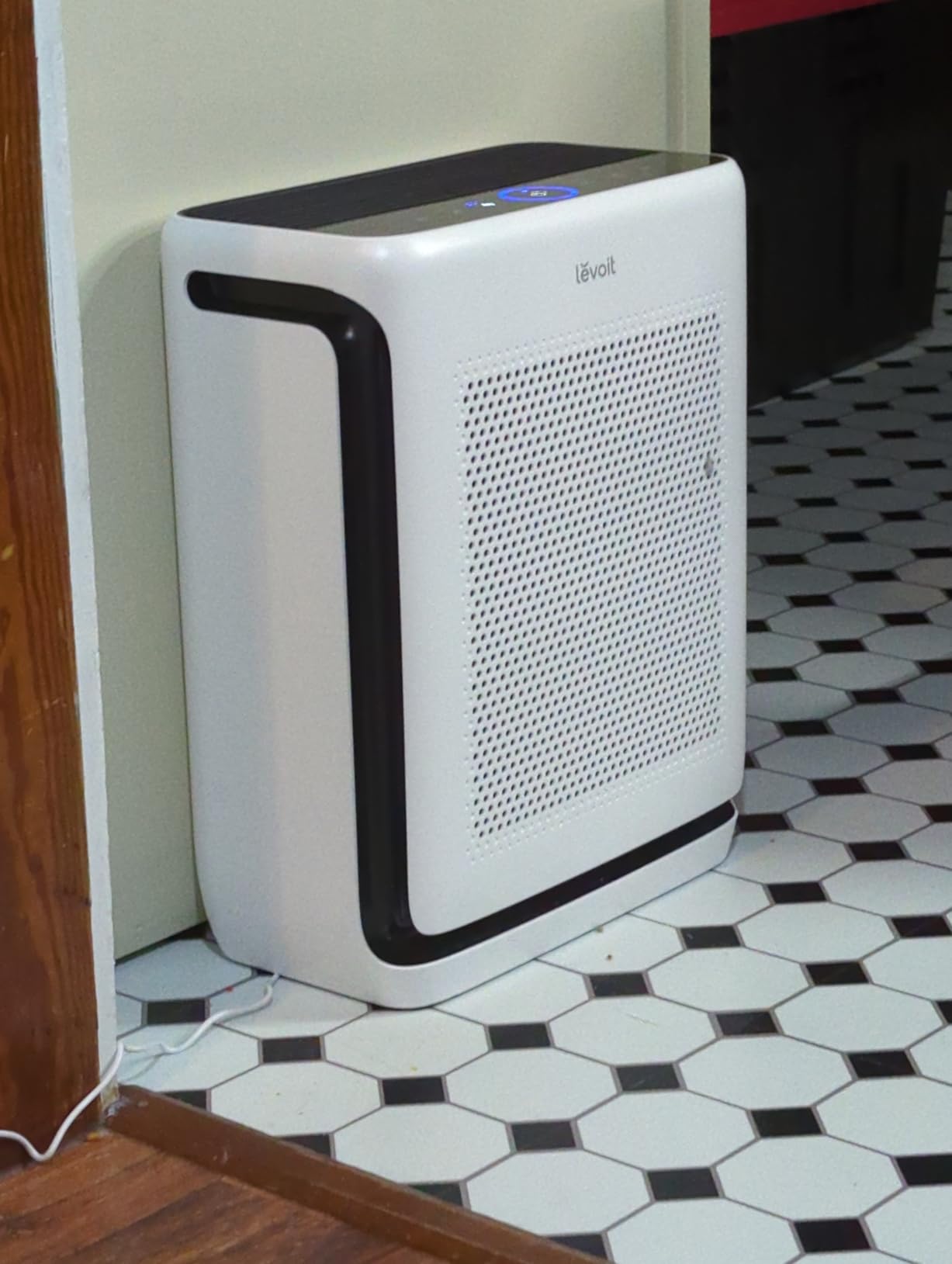 LEVOIT Air Purifiers for Home Large Room Up to 1875 Ft² with Washable Pre-Filter, AHAM VERIFIDE, Air Quality Monitor, HEPA Sleep Mode for Allergies, Pet Hair in Bedroom, Vital 200S-P, White customer photo 2