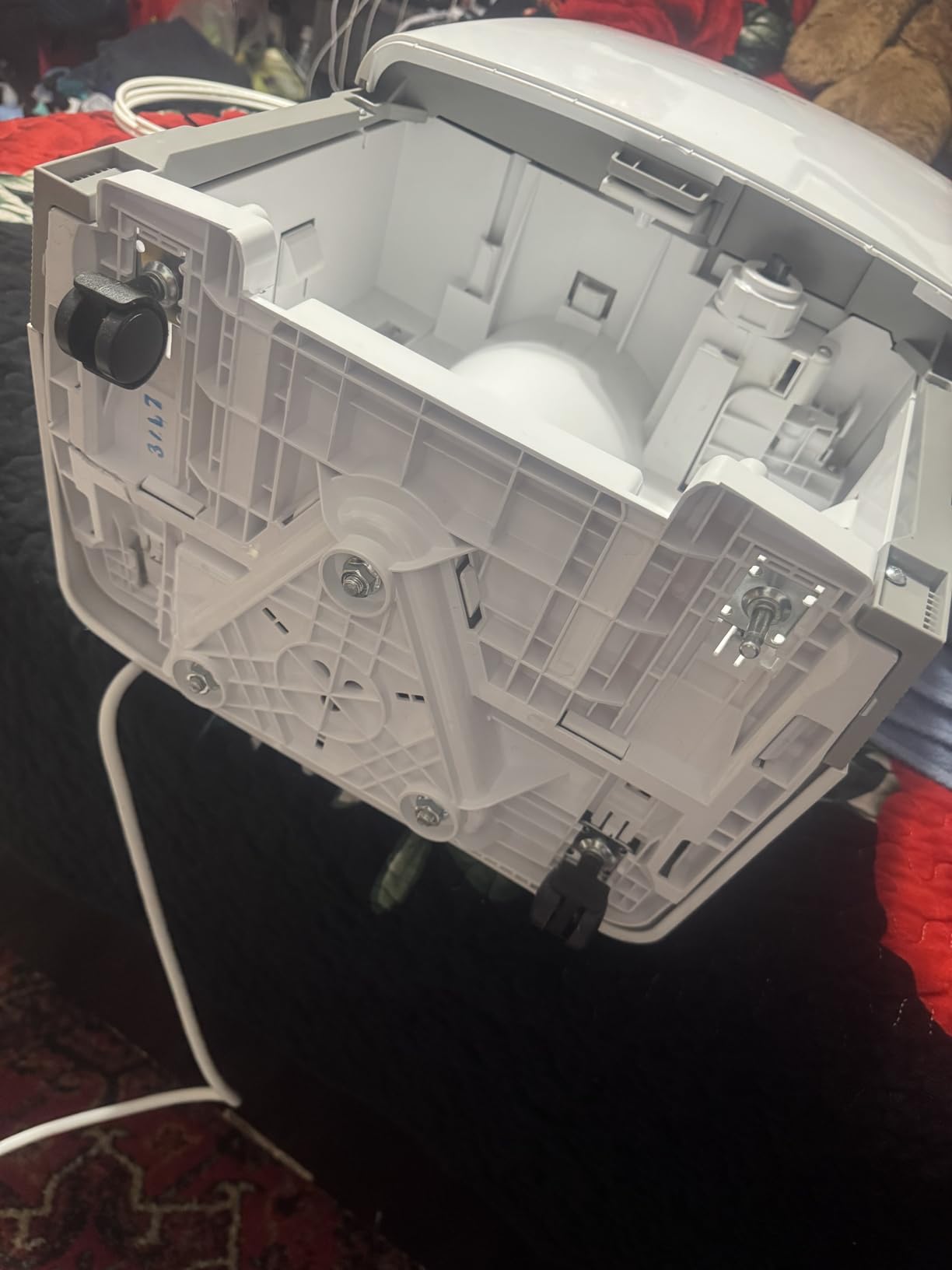 Hisense 50 Pint 3-Speed Dehumidifier with Built-in Pump, 3 Modes Auto, Continuous, Manual, White, Up to 4500 sq ft, Noise level 50 dB, HT5021KP (Renewed) customer photo 2
