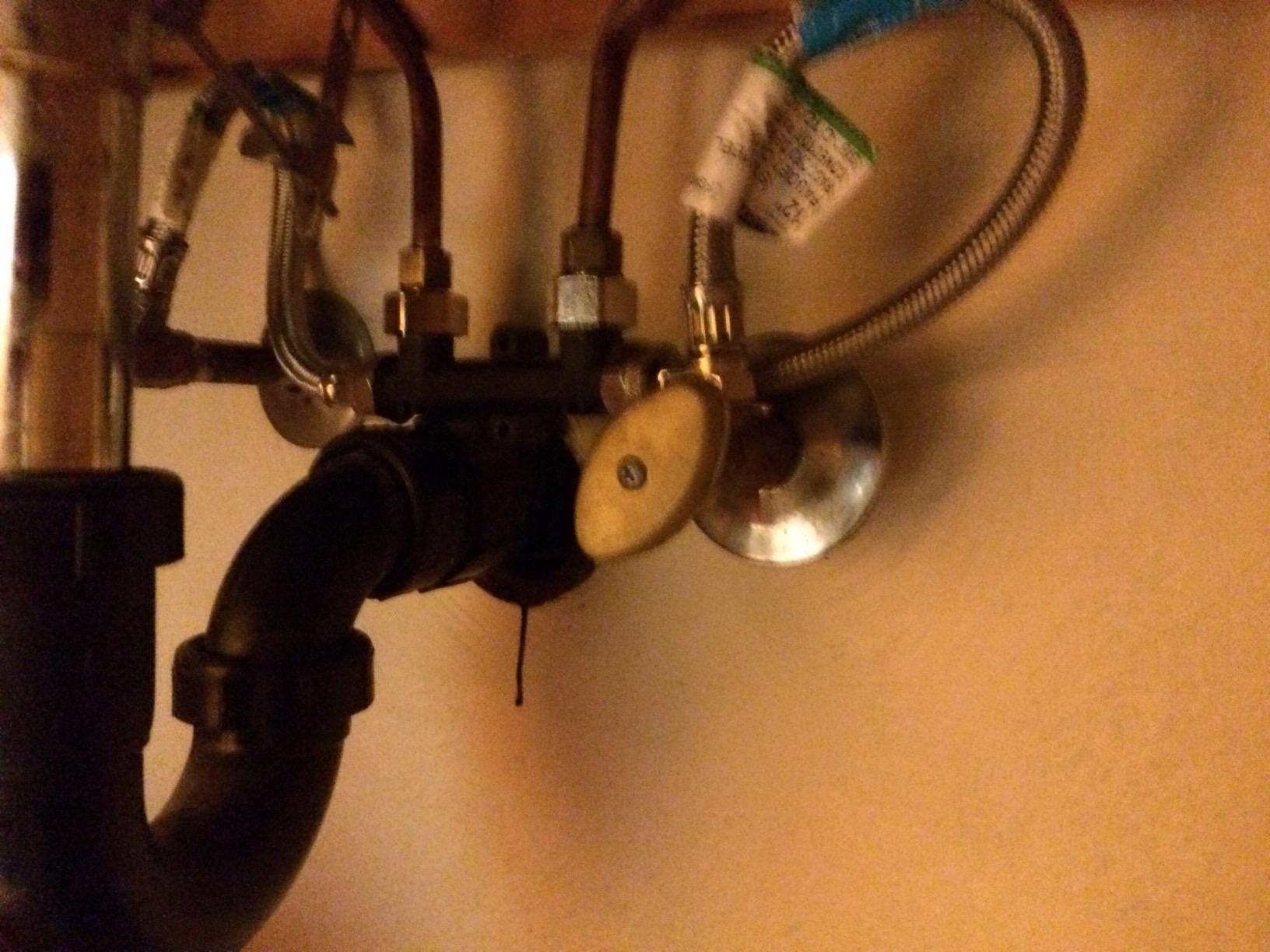 Watts Heat H2O Hot Water Recirculation System w/Programmable Timer, Instant Hot Water, 3 Year Warranty, Pump, 2 Adapters, Sensor Valve, Mounting Screws, 2 Supply Lines, Easy DIY Install (0955805) customer photo 2