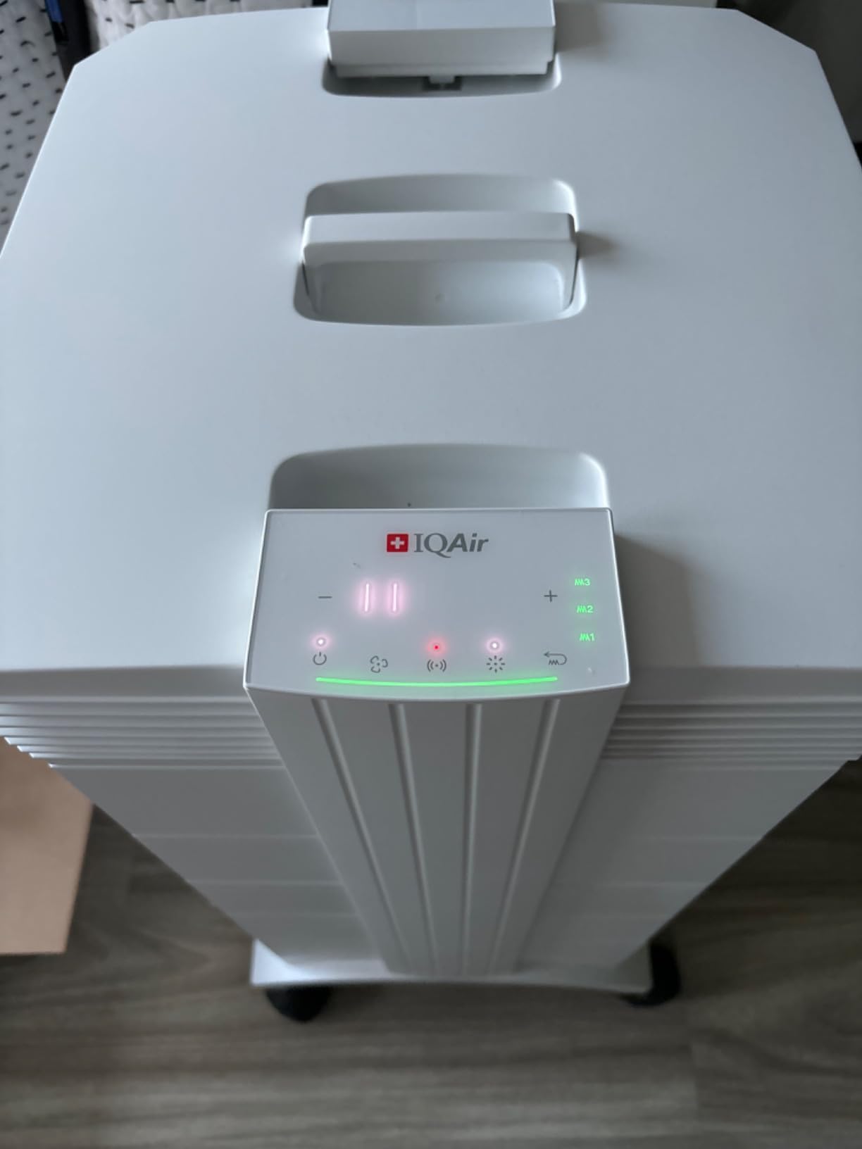 IQAir HealthPro Plus XE Air Purifier - Smart HyperHEPA Filtration for Large Rooms up to 1125 sq ft - Smoke, Viruses, Allergens, Asthma, Mold, Dust, Pets, Swiss Made, WiFi Enabled customer photo 2