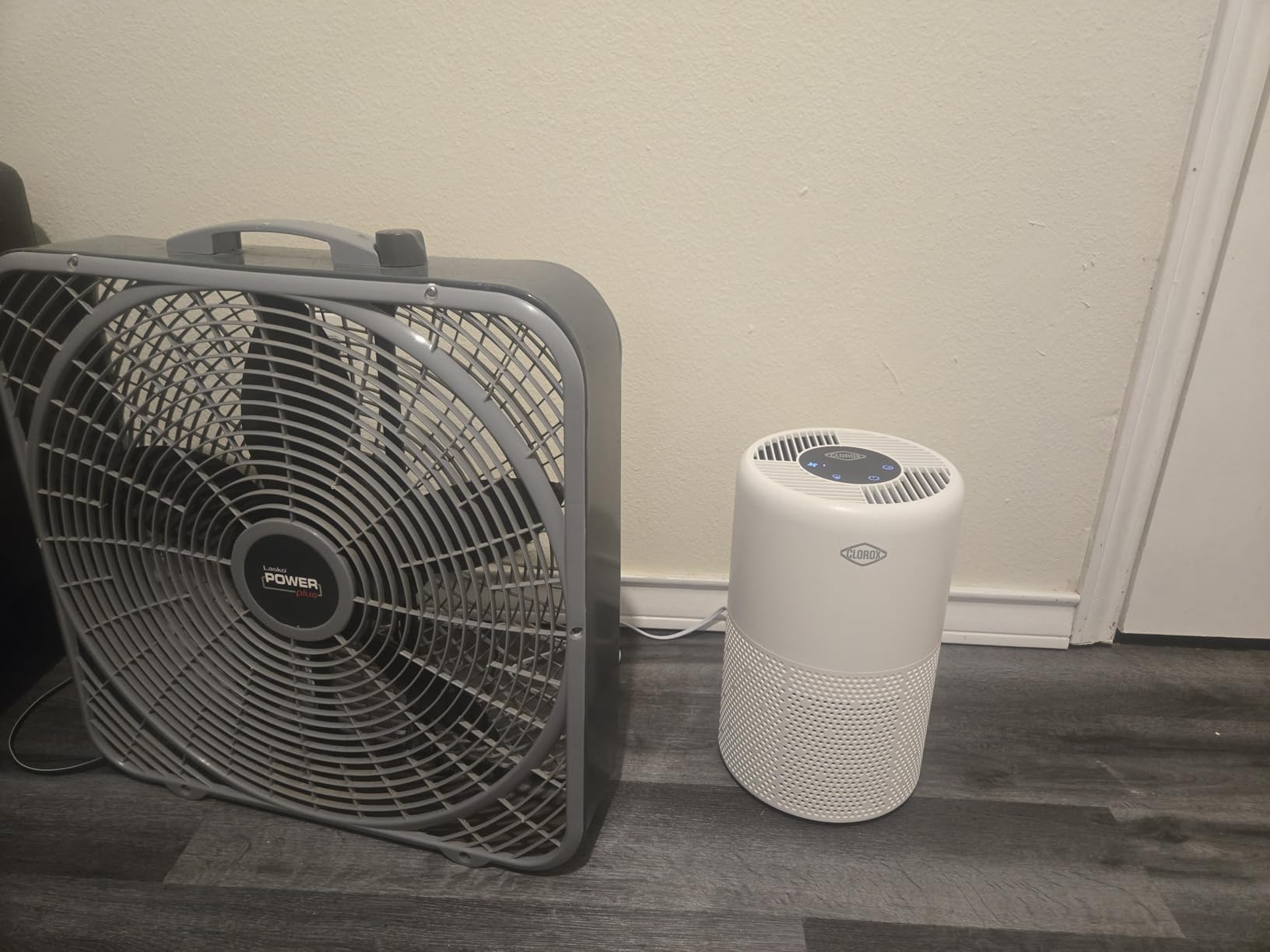 Clorox Turbo Air Purifiers for Home, True HEPA Filter, Quickly Cleans Medium Rooms Up to 1,000 Sq Ft, Reduces 99.9% of Mold, Viruses, Wildfire Smoke, Allergens, Pet Allergies, Dust, Whisper Quiet customer photo 1