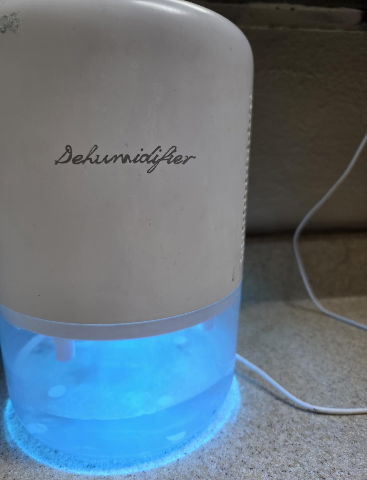 44oz(1.3L) Small Dehumidifier for Home Auto-Off Quiet Portable Dehumidifier with 3 Modes 10 Color Lights 4 Timer Settings for Bedroom Bathroom Closet (215 sq.ft) customer photo 1