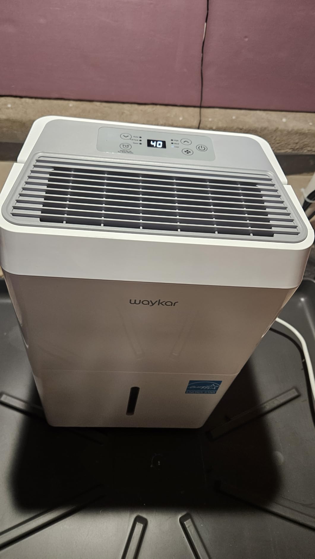 Waykar 2000 Sq. Ft. Energy Star 2025 Dehumidifier for Basement & Home, Adjusts from 15% RH With Drain Hose, Ultra Quiet 35 dB for Bedroom & Bathroom customer photo 1