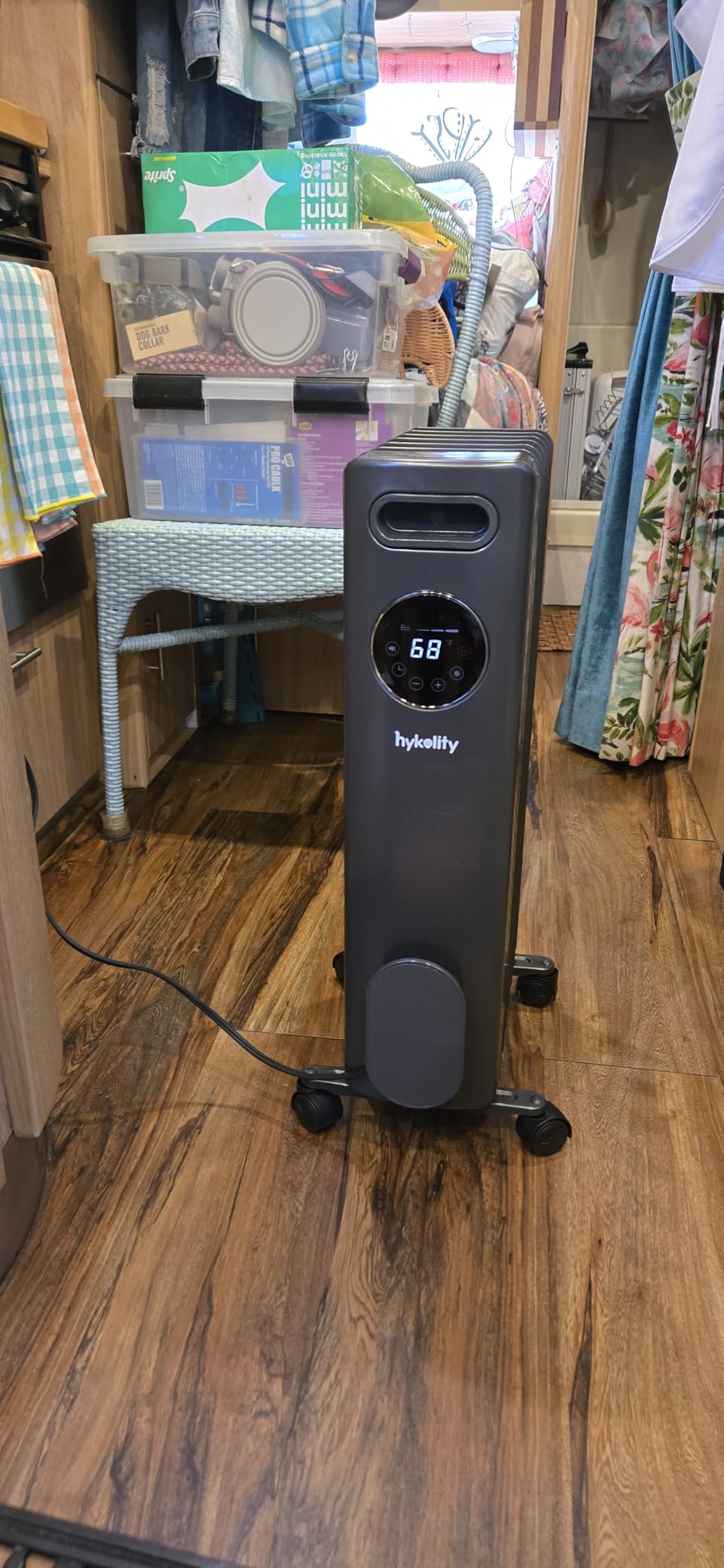 hykolity 1500W Oil Filled Radiato with Remote, Digital Thermostat,24H Timer Electric Heater with 3 Power & ECO Digital Led Display, Overheat & Tip-Over Protection, ETL-certified For Indoor Black customer photo 1