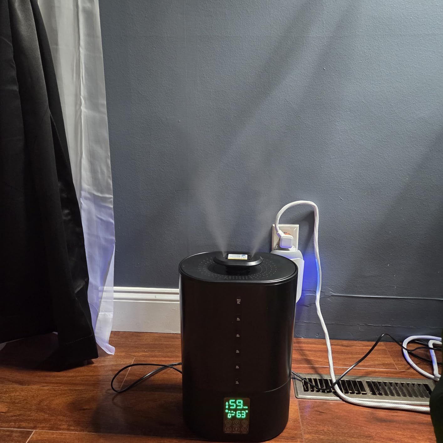 6L Humidifiers for Bedroom Large Room Home, Cool and Warm Humidifier for Baby and Plants Hot Mist Top Fill Desk Humidifiers Oil Diffuser, Quiet, Adjustable Mist, 360°Nozzle-Black(2026 Upgraded) customer photo 1