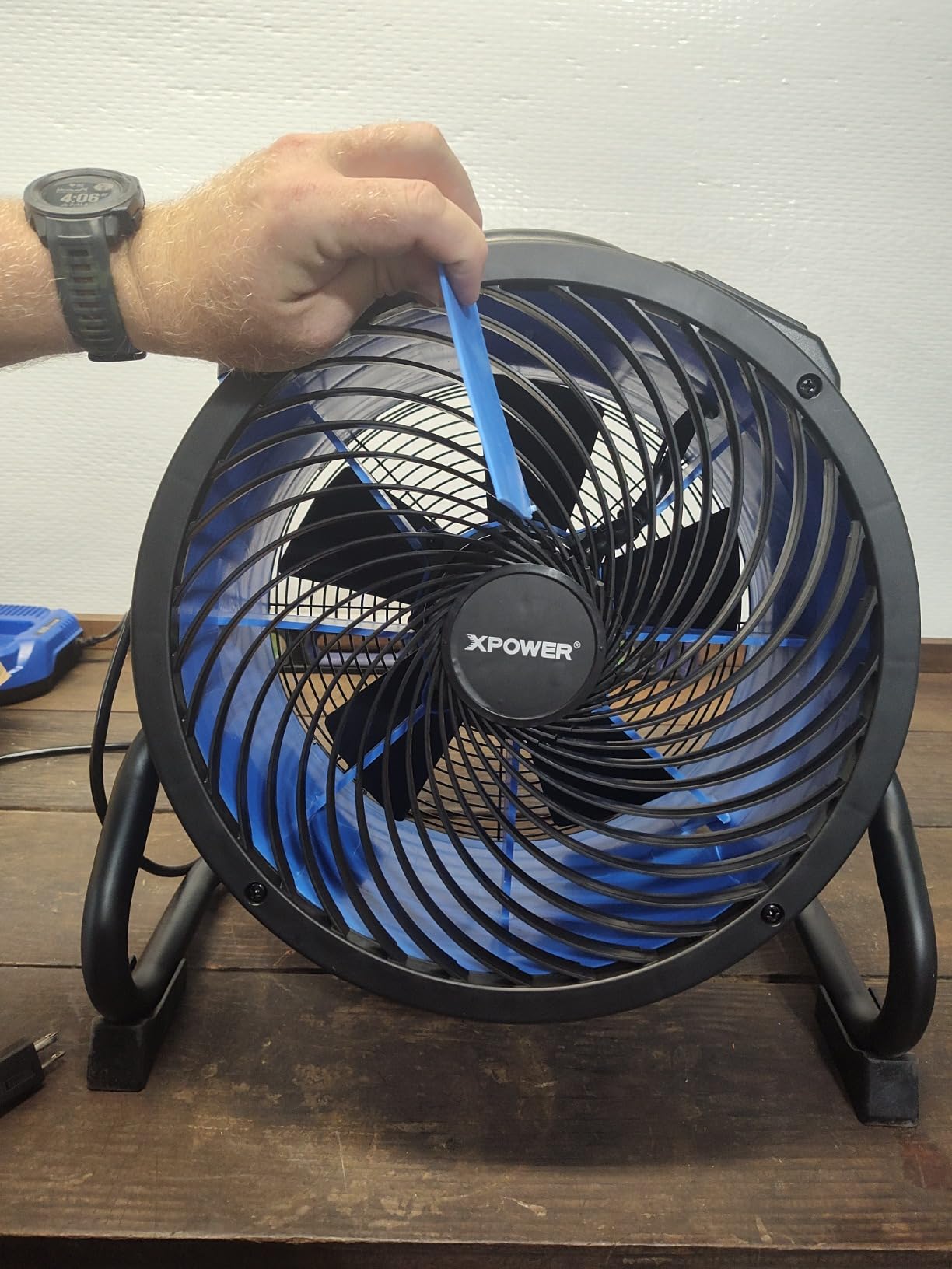 XPOWER FC-300 Heavy Duty Industrial High Velocity Whole Room Air Mover Air Circulator Utility Shop Floor Fan, Variable Speed, Timer, 14 inch, 2100 CFM, Black, Blue customer photo 2