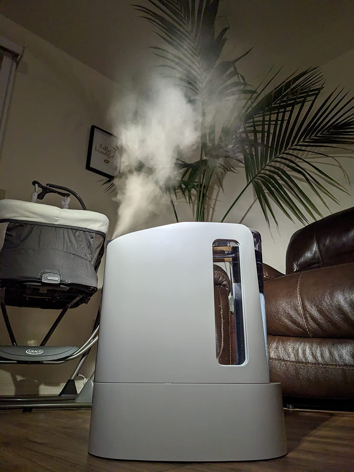 Vornado UH200 Ultrasonic Humidifier with Fan-Assisted Whole Room Humidification, Auto Humidity Control, Remote, and Electronic Humidistat, UH200 - 1.75 gal tank, White customer photo 2