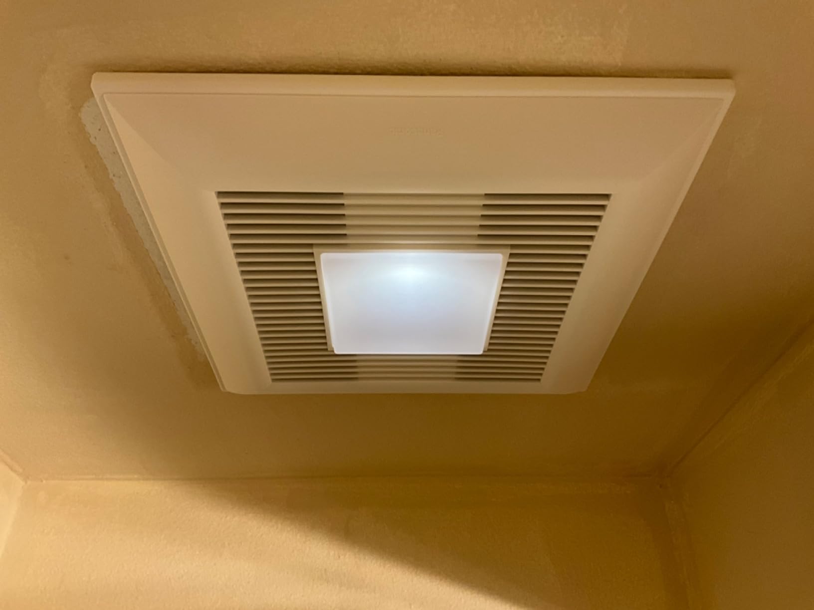 Panasonic WhisperFit Ceiling Mount Bathroom Exhaust Fan with Dimmable LED Light, 50-80-110 CFM, FV-0511VFL1 customer photo 2