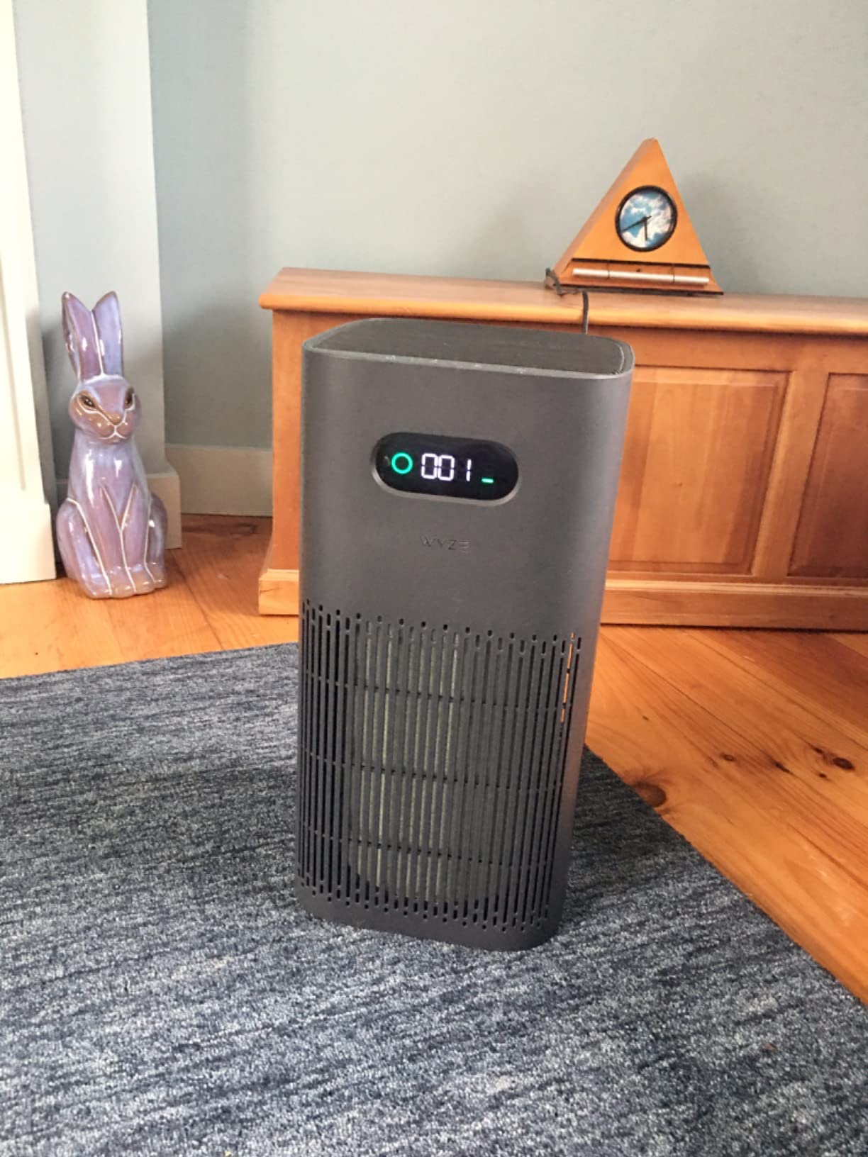 Wyze Air Purifier with Formaldehyde Filter (Premium), for Home, 21db Quiet, HEPA 13, Elimination of common pollutants, Remove formaldehyde, Odors, Smoke, Pollen, Dust, Smart WiFi Alexa Google, Black customer photo 1