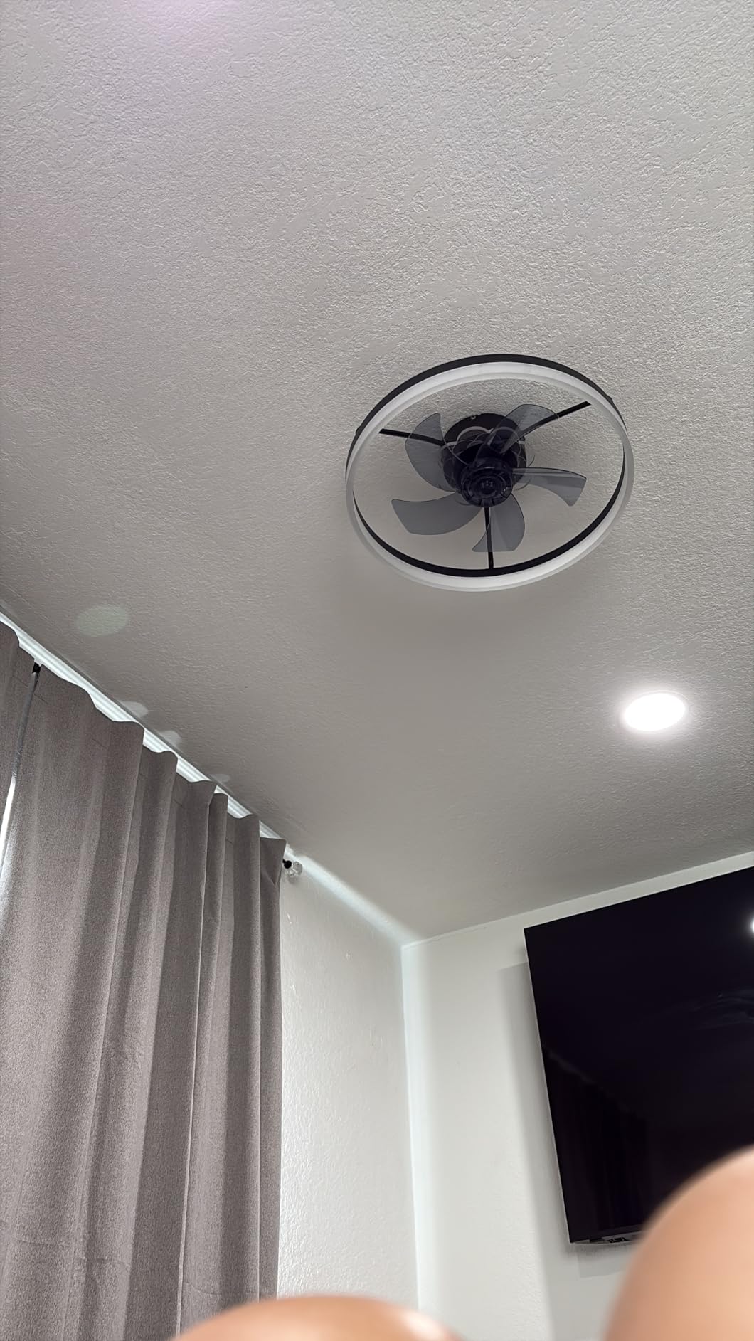 20'' Ceiling Fan with Light, Upgraded Low Profile Fan, Flush Mount Ceiling Fan, 6 Speeds, Dimmable LED, App & Remote Control, Quiet DC Motor, for Bedroom, Living Room, F115 Black customer photo 2