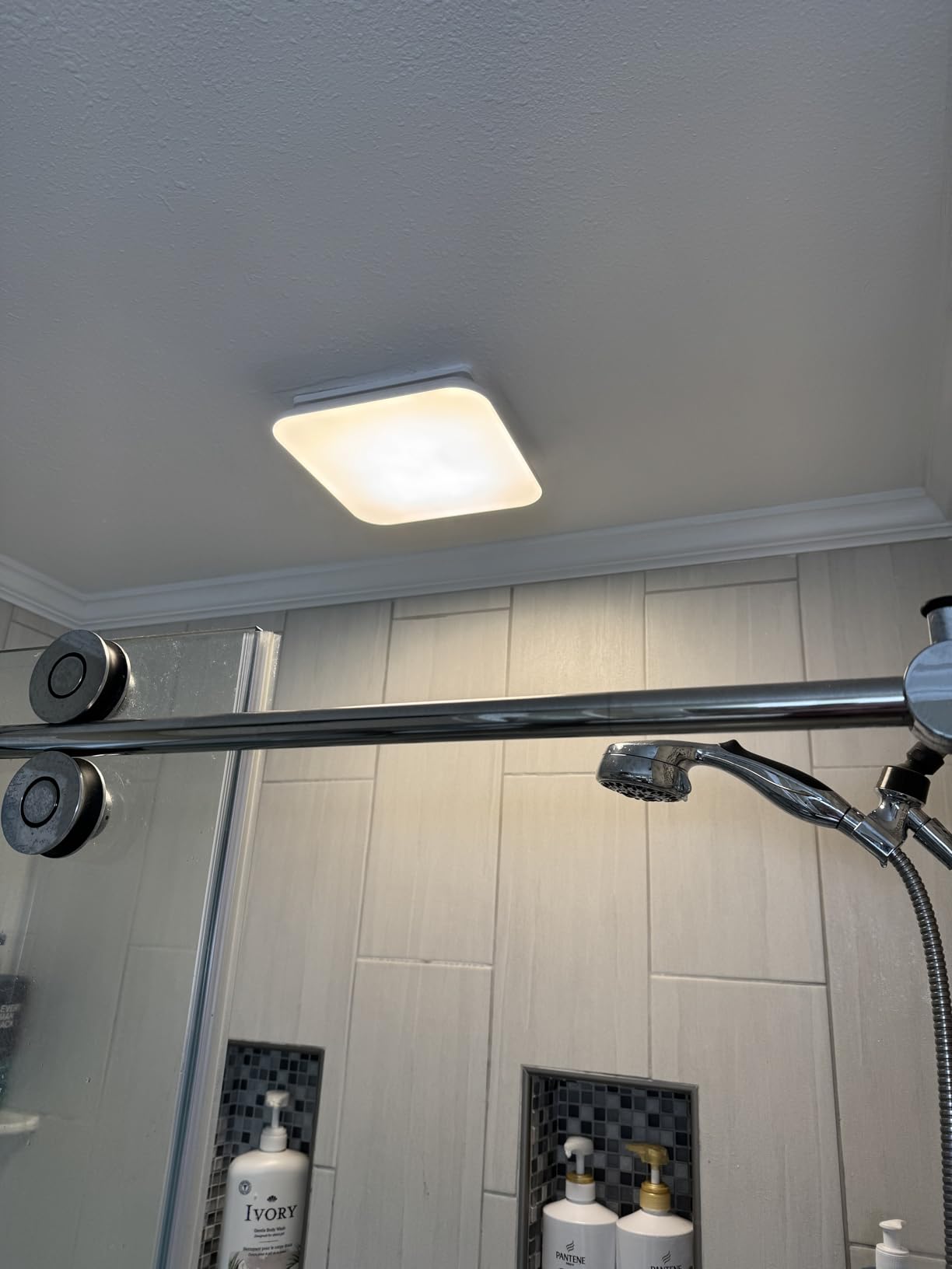 Fitop Bathroom Exhaust Fan with Light, 110 CFM 43W 1200LM Ceiling Mount Shower Ventilation Exhaust with Light, 1.0 Sones Bathroom Vent with Light, Bathroom Fan LED Light 3000K/4000K/5000K customer photo 2