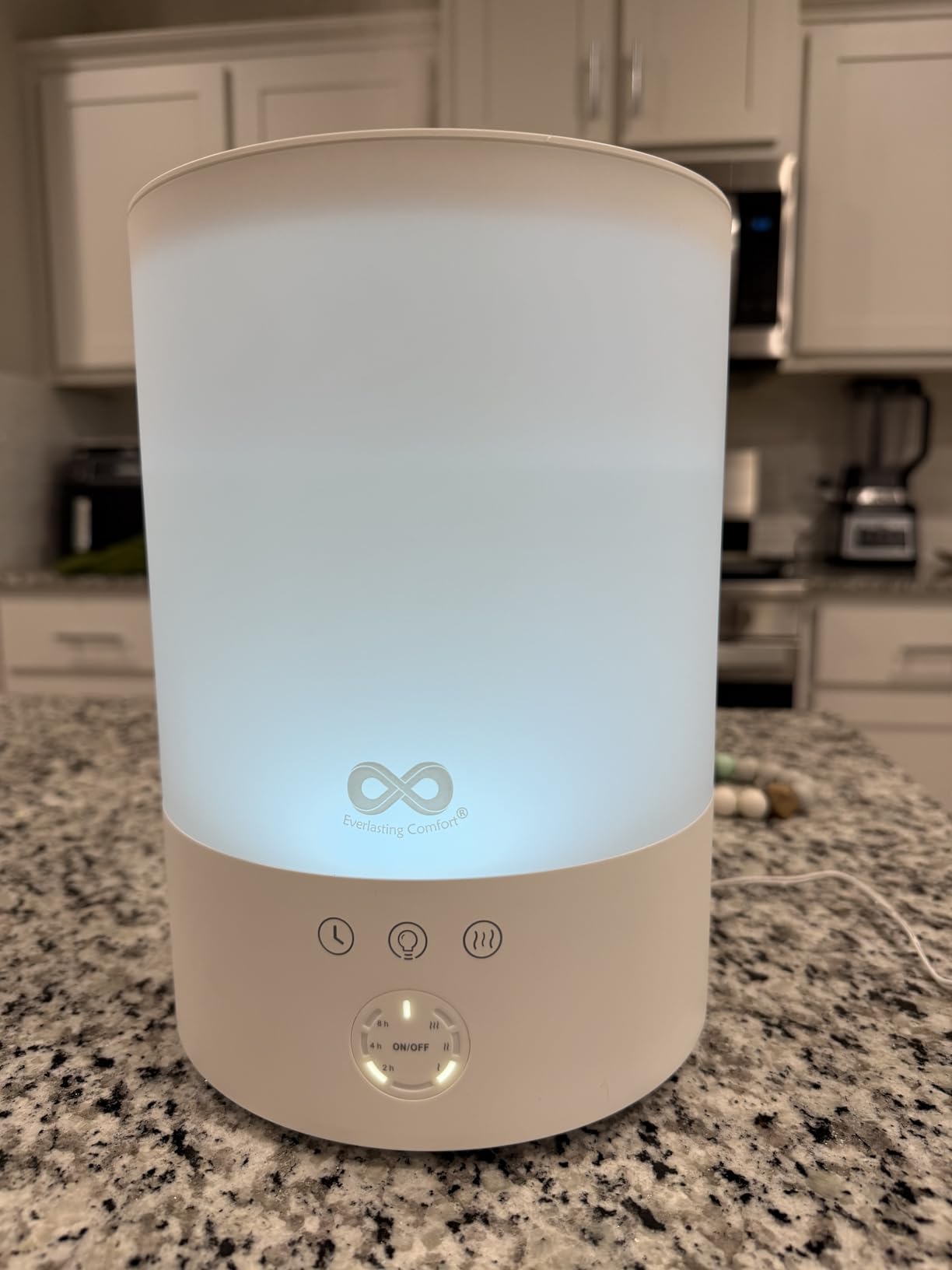 Everlasting Comfort 2.5L Top Fill Humidifier for Bedroom - Quiet, Easy to Fill & Clean, 24HR Runtime, Night Lights, Timer, Ultrasonic Cool Mist, Auto Shut-Off, Essential Oil Diffuser - White customer photo 2
