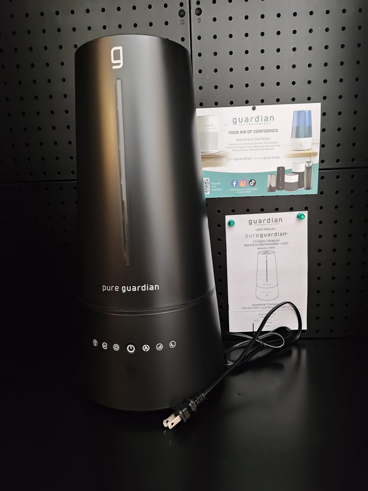 PureGuardian 1.5 Gal Ultrasonic Warm & Cool Mist Humidifier with UV-C Light, IntelliSense Humidistat, 90-Hr Runtime, for Large Rooms up to 540 Sq. Ft., Black, H5665B customer photo 2
