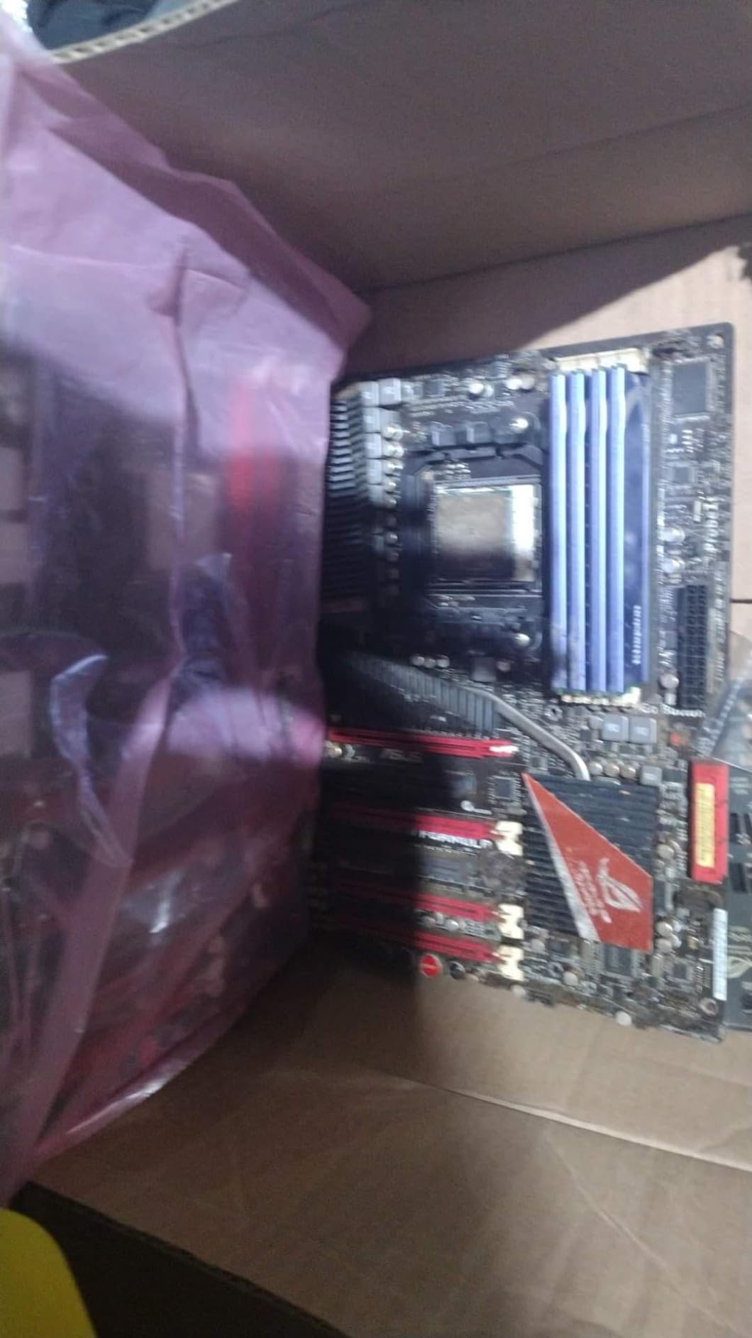 AMD Phenom II X6 1090T 3.20 GHz Processor Socket AM3 HDT90ZFBGRBOX customer photo 1