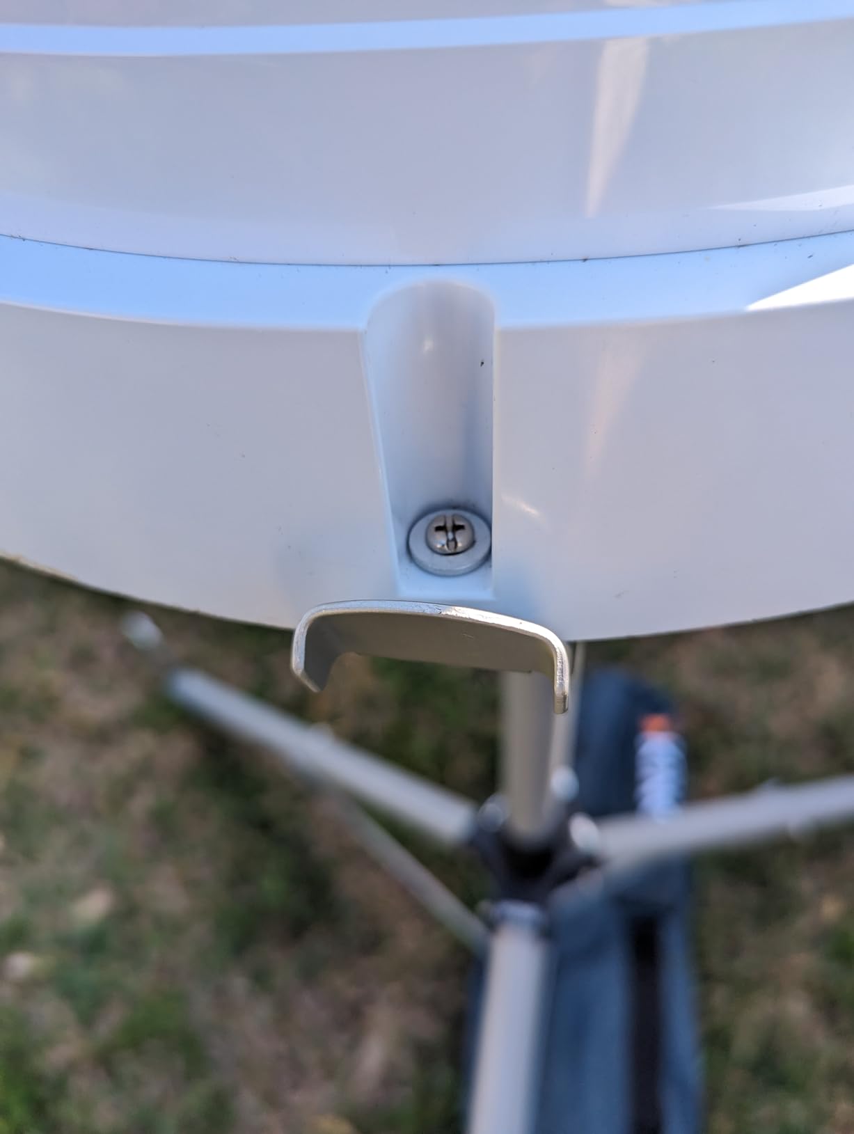 KING TR1000 Tripod Mount for KING Tailgater and Quest Satellite Antennas customer photo 1
