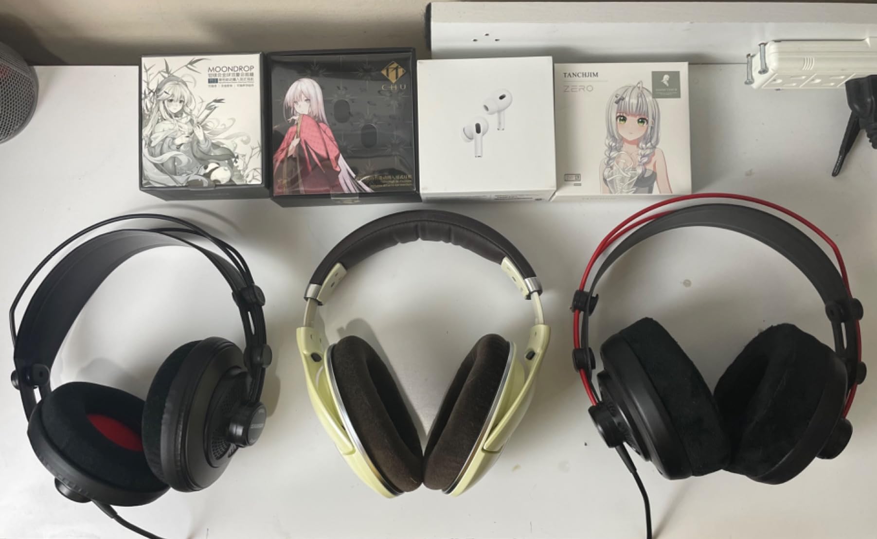 Sennheiser HD 599 Open Back Headphone, Ivory customer photo 1