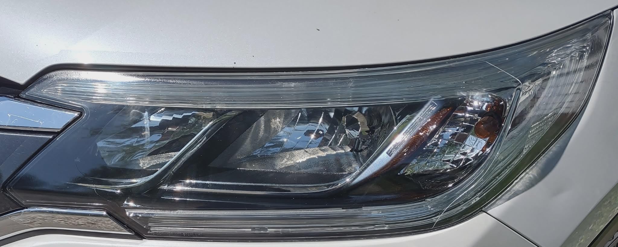 Meguiar's Two Step Car Headlight Restoration Kit, Headlight Cleaner Restores Clear Car Plastic and Protects from Re-Oxidation, Includes Coating and Cleaning Solution - 4 Count (1 Pack) customer photo 1