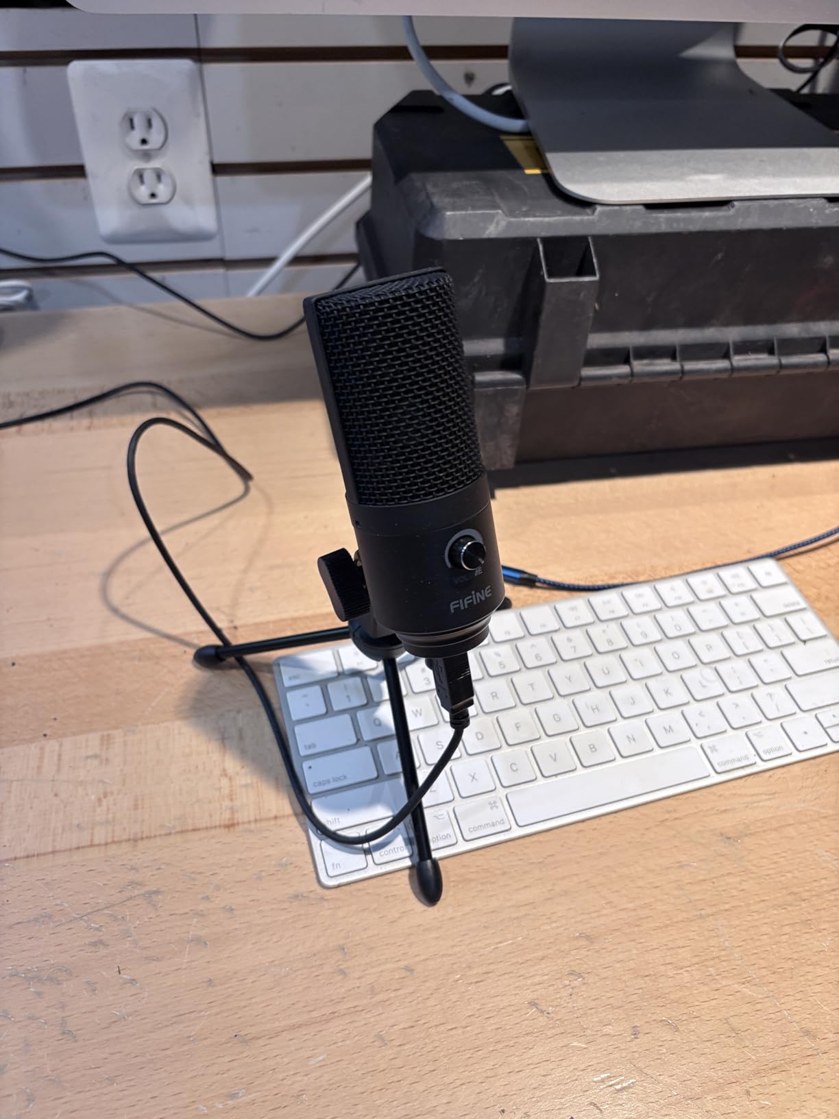 FIFINE USB Microphone, Metal Condenser Recording Microphone K669B for MAC OS, Windows, Cardioid Laptop Mic for Recording Vocals, Voice Overs, Streaming, Meeting and YouTube Videos customer photo 2