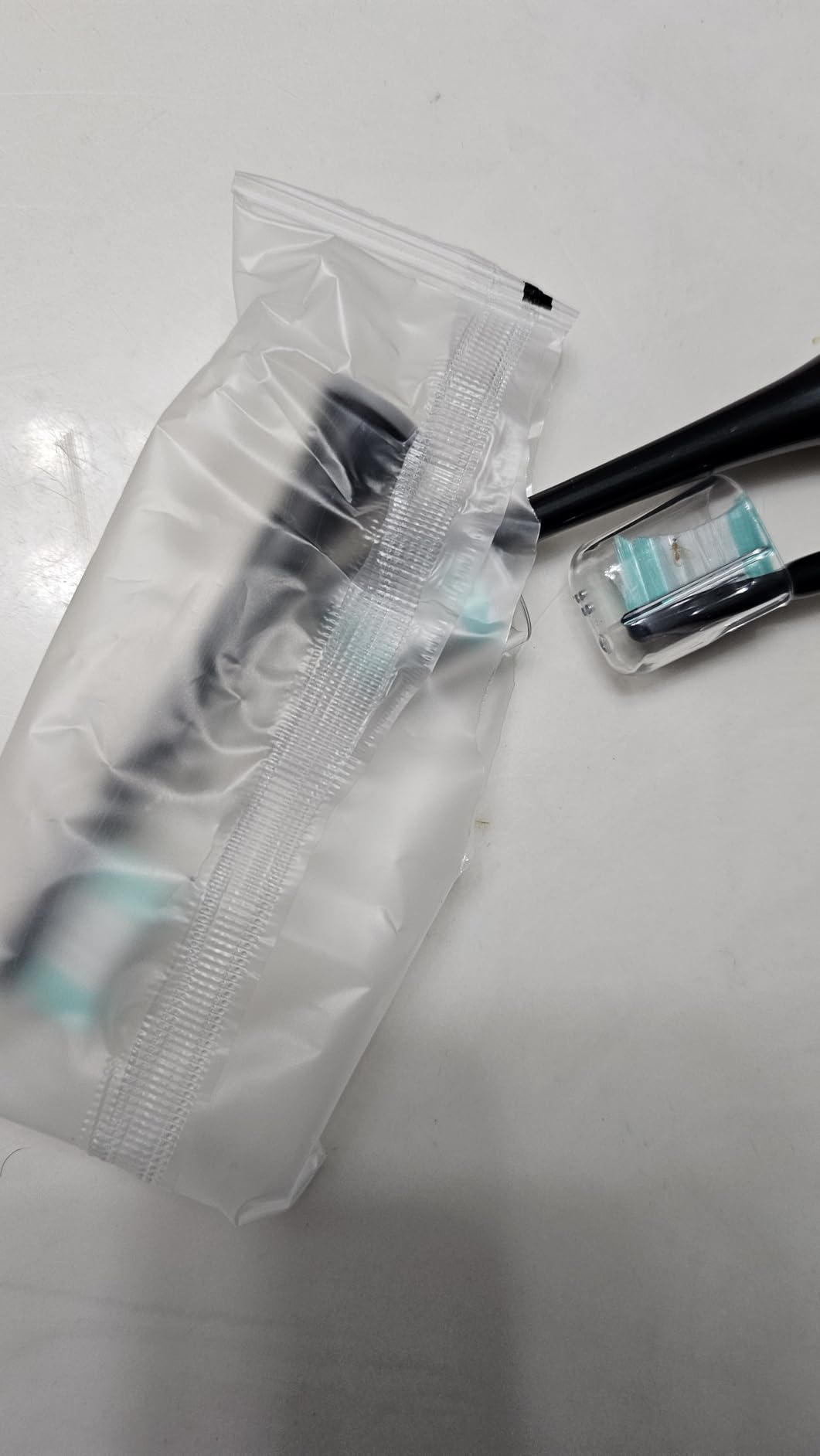 Aquasonic Black Series Ultra Whitening Toothbrush - ADA Accepted Electric Toothbrush- 8 Brush Heads & Travel Case - 40,000 VPM Electric Motor & Wireless Charging - 4 Modes w Smart Timer customer photo 2