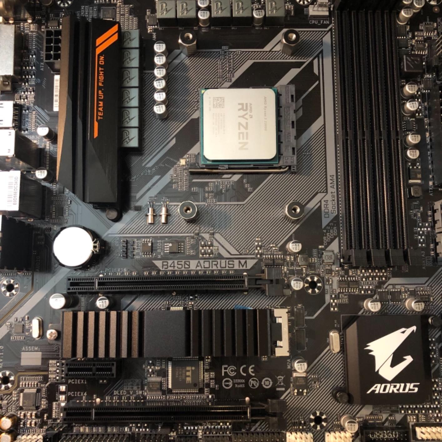 AMD Ryzen 3 2200G Processor with Radeon Vega 8 Graphics customer photo 2