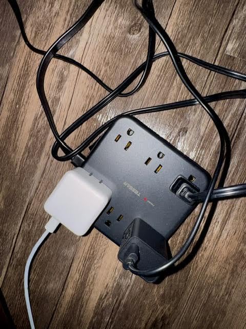 TESSAN 5Ft Black Extension Cord with Multiple Outlets, Surge Protector Power Strip with 6 Outlets and 4 USB Ports (2 USB C), 2100 Joules Protection, Flat Plug, Outlet Extender for Home, Office, Dorm customer photo 1