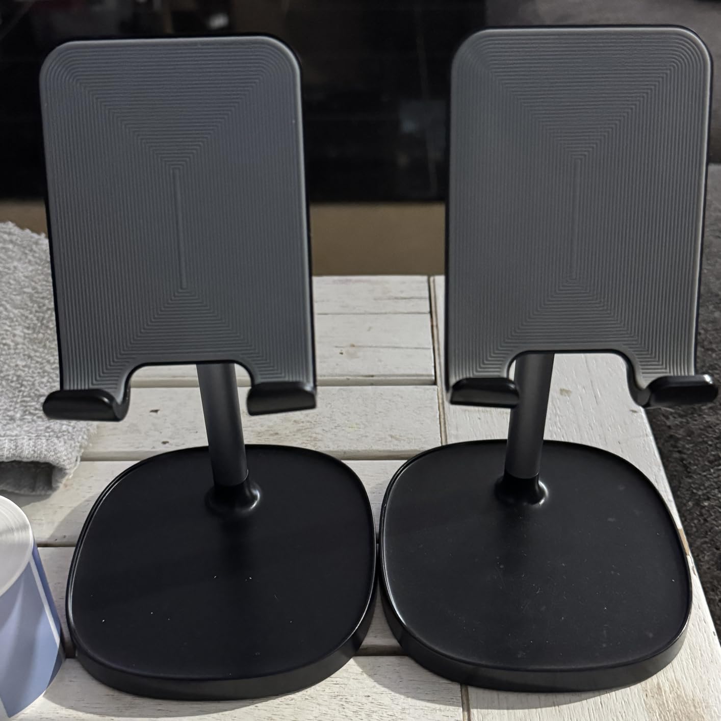 LISEN Cell Phone Stand Phone Holder for Desk Office Decor, Office Desk Accessories PC Gaming Essentials, iPhone Stand Gadgets, Fit OtterBox Case Switch iPad Air Tablet 4-10 in customer photo 1
