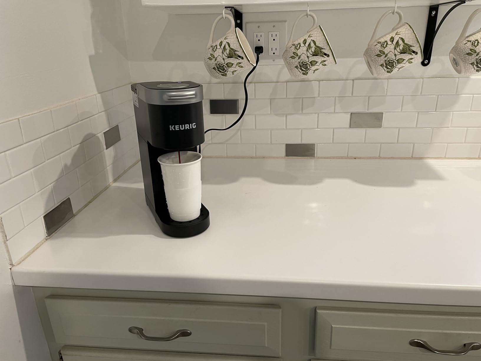 Keurig K-Mini Single Serve K-Cup Pod Coffee Maker, 6 to 12oz Brew size, with Cord Storage, Perfect for Small Spaces, Dusty Rose customer photo 2
