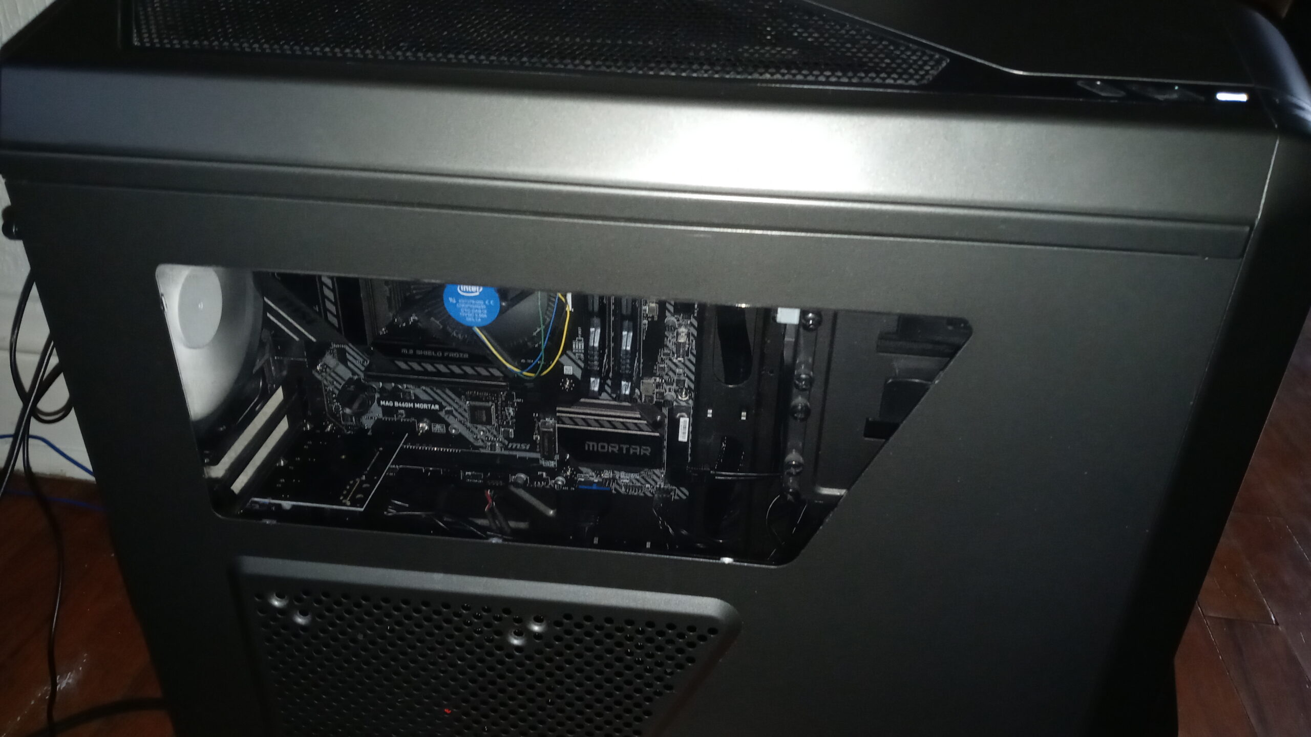 Core i5-10400 Desktop Processor 6 Cores up to 4.3 GHz LGA1200 (Intel 400 Series Chipset) 65W, Model Number: BX8070110400 customer photo 1