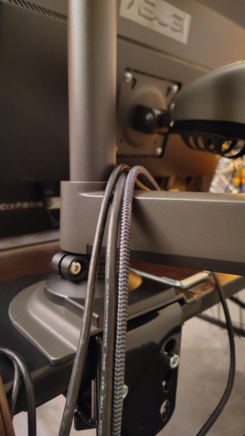 HUANUO Single Monitor Arm, Adjustable Desk Mount for 13-34 inch Screens, Holds 19.8lbs, 22.44 inch Max Height, Full Motion Swivel Gaming Monitor Stand with VESA 75x75mm and 100x100mm Compatibility customer photo 1
