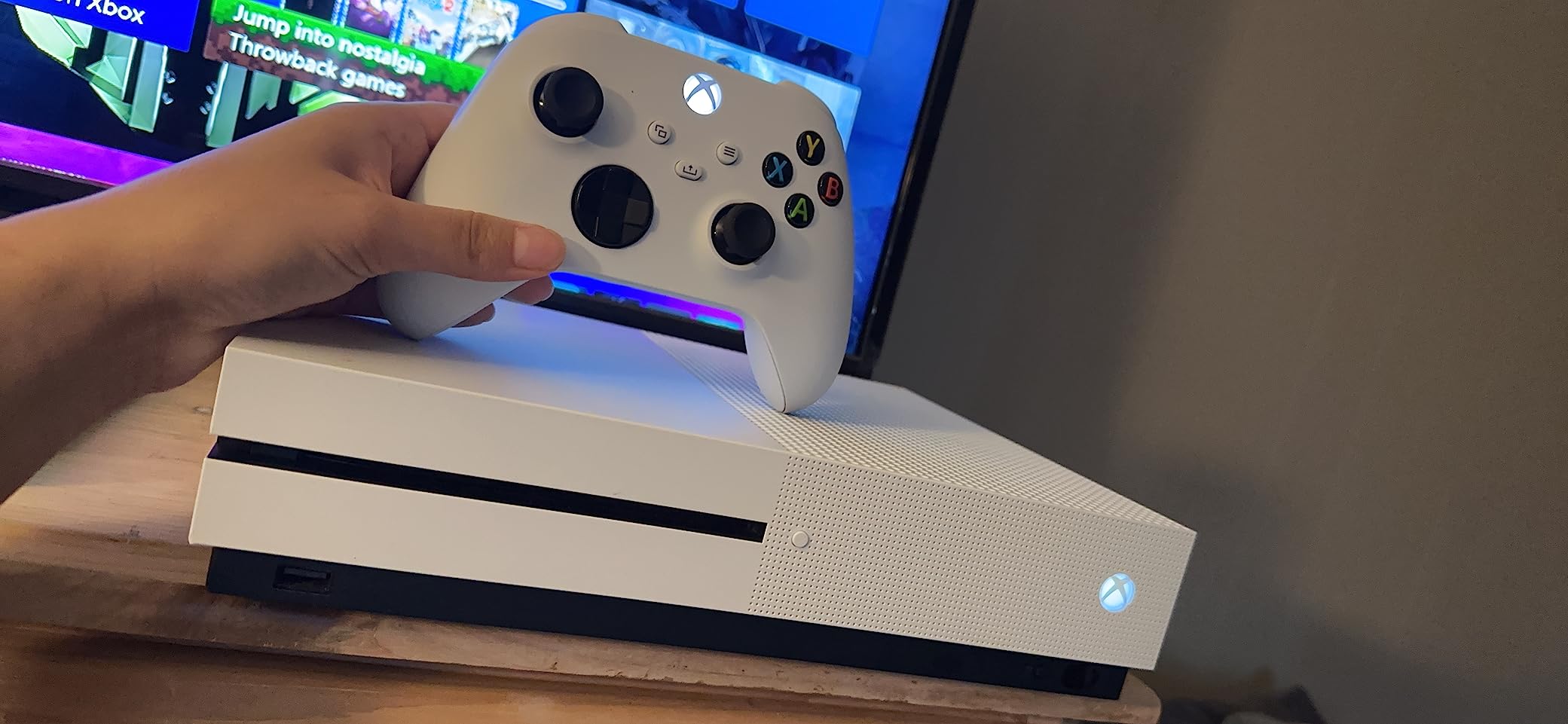 Microsoft - Xbox One S 500GB Console - White - ZQ9-00028 (Renewed) customer photo 2