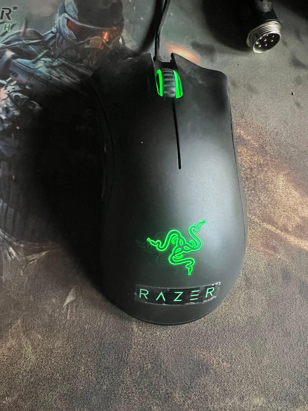 Razer DeathAdder Essential Gaming Mouse: 6400 DPI Optical Sensor - 5 Programmable Buttons - Mechanical Switches - Rubber Side Grips - Classic Black customer photo 2