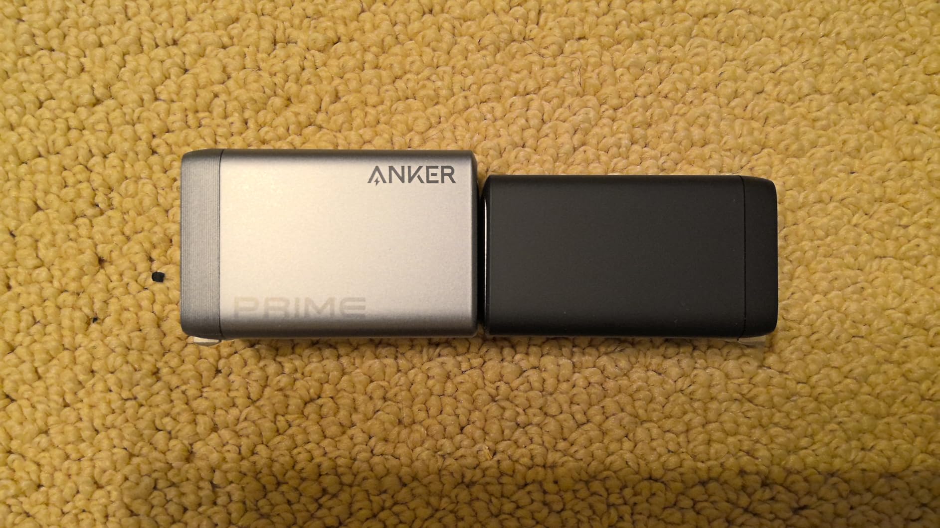 Anker Phone Charger, 65W 3-Port Fast Compact Foldable USB C Charger Block, Type C Charger Fast Charging for MacBook Pro/Air, iPad Pro, Galaxy S20, Dell XPS 13, Note 20/10+, iPhone 17 Series, and More customer photo 1