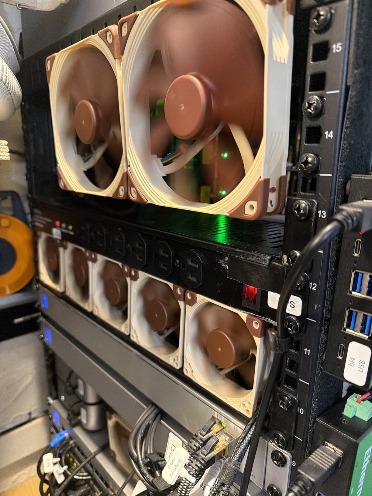 Noctua NH-L9i-17xx, Premium Low-Profile CPU Cooler for Intel LGA1700 and LGA1851 (Brown) customer photo 1