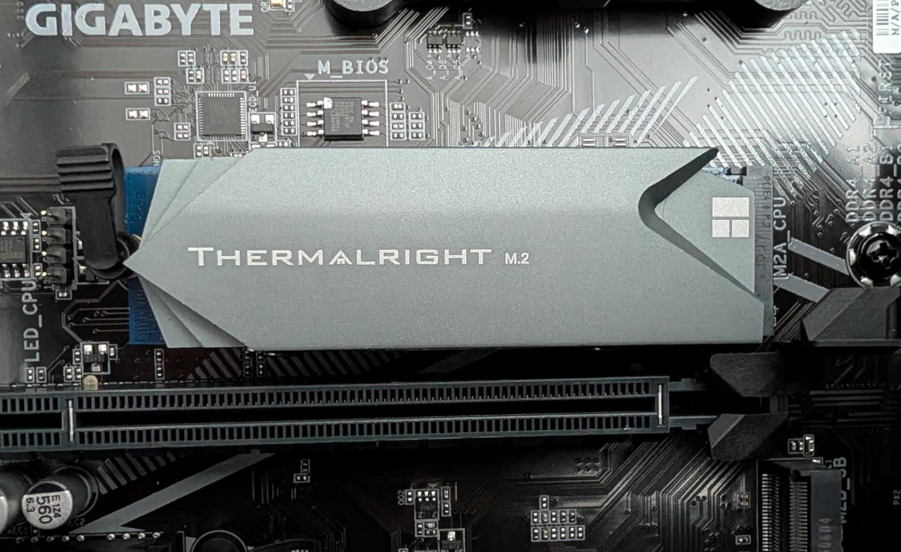 Thermalright M.2 Pro 2280 SSD Heatsink, 8mm Heatpipe, High Performance Double Side Thermal pad customer photo 2