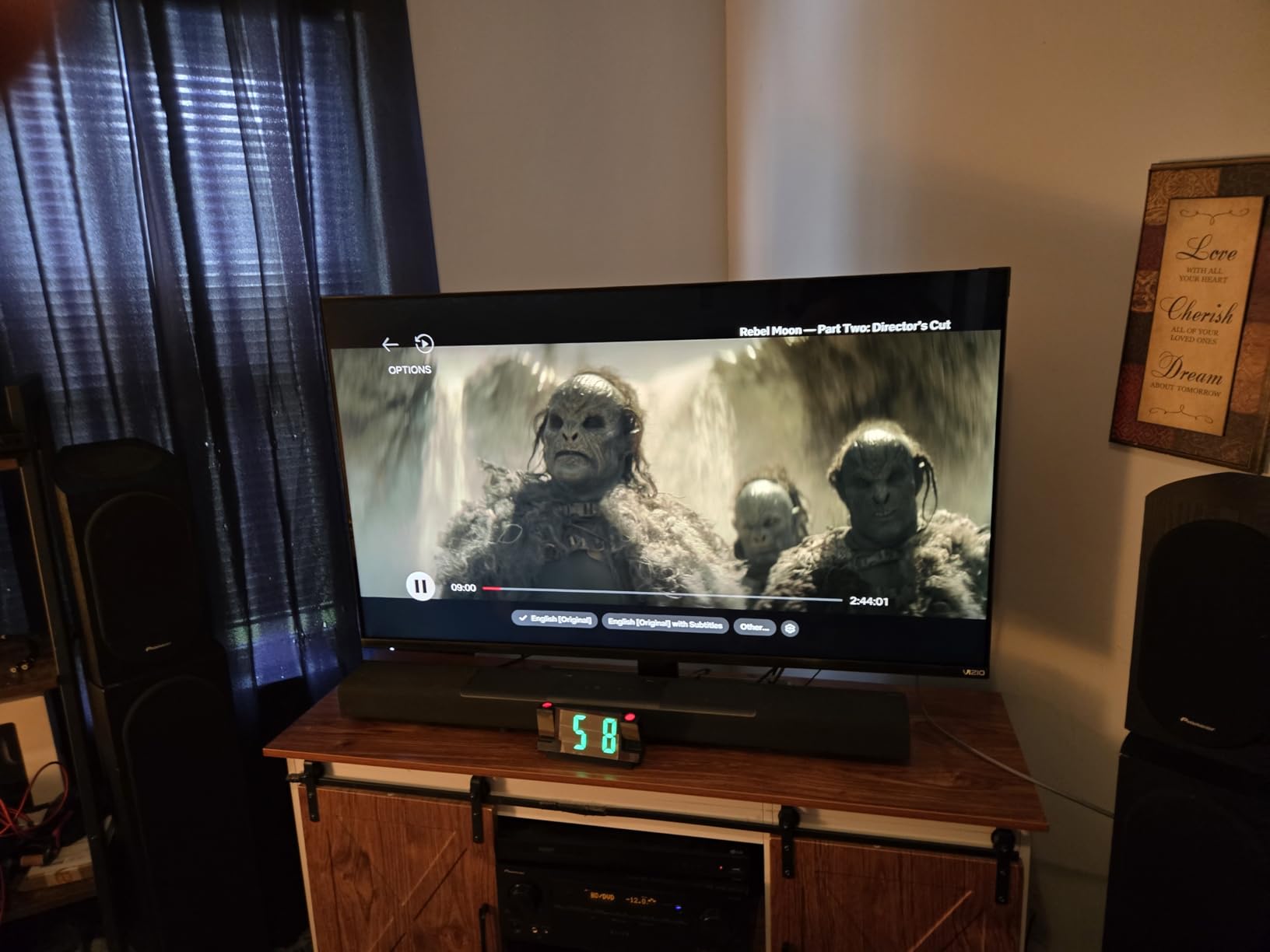 VIZIO 50-inch Quantum Pro 4K 120Hz QLED HDR10+ Smart TV with Dolby Vision, Active Full Array, 240Hz @ 1080p PC Gaming, WiFi 6E, Apple AirPlay, Chromecast Built-in, M50QXM-K01, 2023 Model customer photo 1