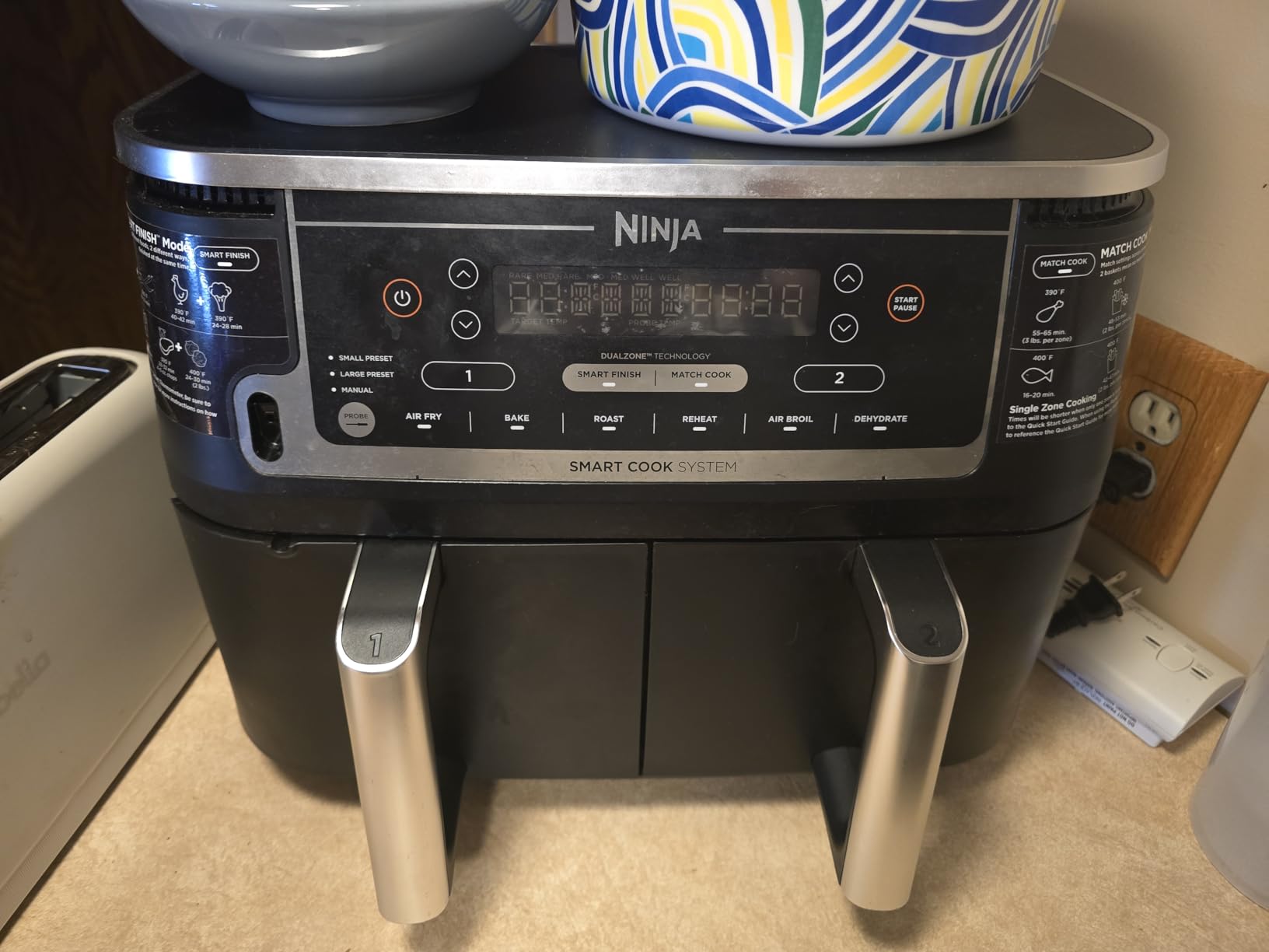 Ninja DZ550 Foodi 10 Quart 6-in-1 DualZone Smart Air Fryer with Foodi Smart Thermometer customer photo 2