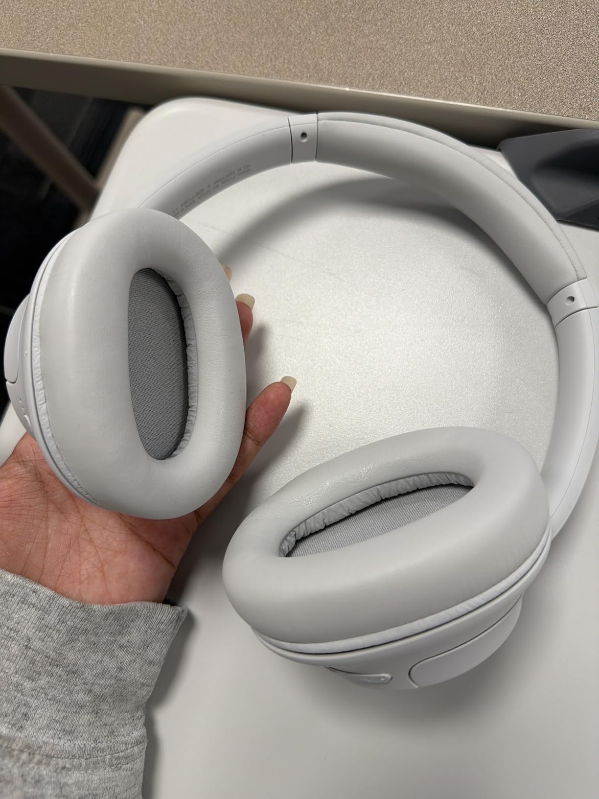 Sony WH-CH720N Noise Canceling Wireless Headphones Bluetooth Over The Ear Headset with Microphone and Alexa Built-in, Black customer photo 2