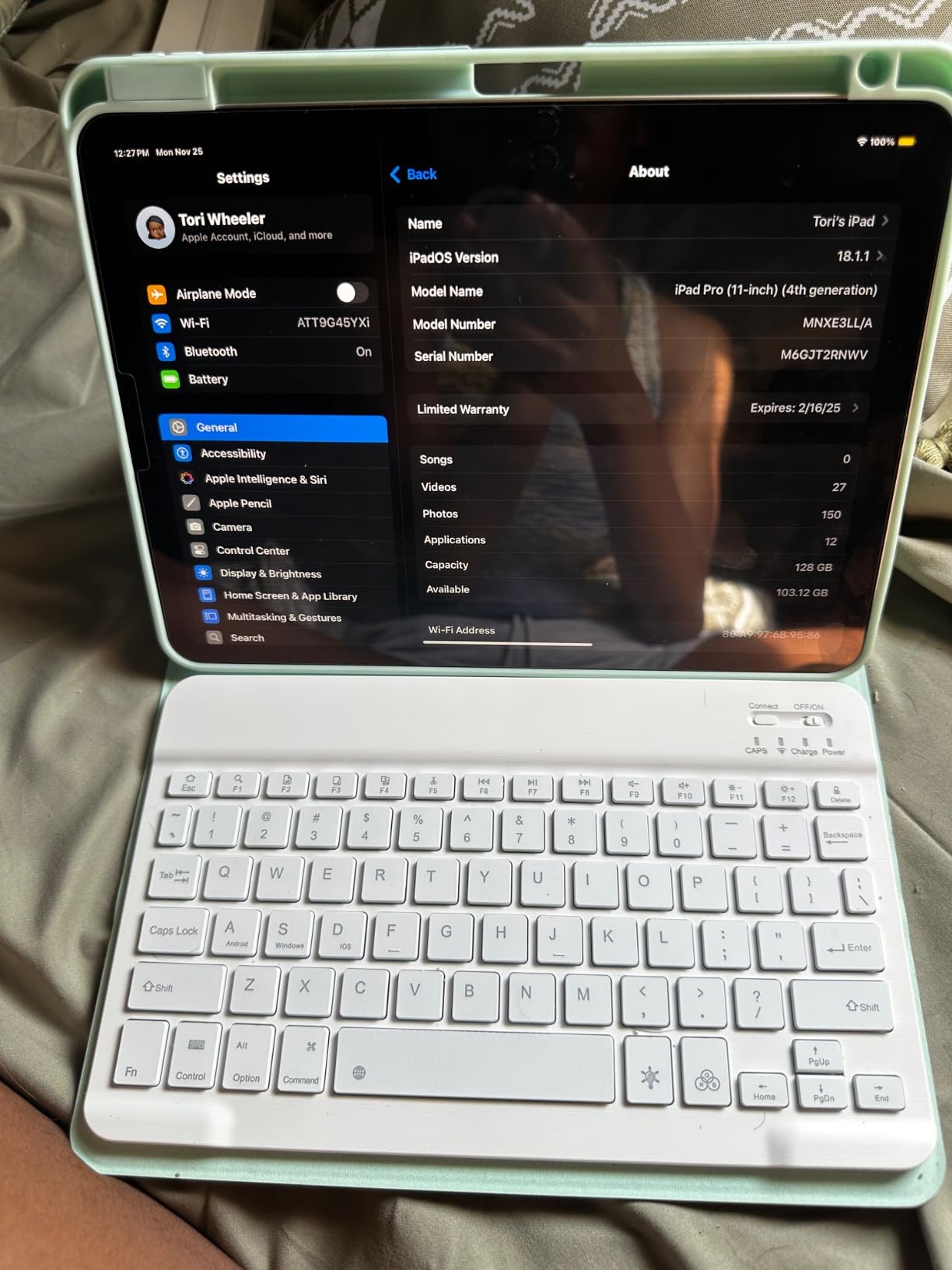 Apple 2022 iPad Pro 11-inch, Wi-Fi, 256GB - Silver (Renewed) customer photo 1