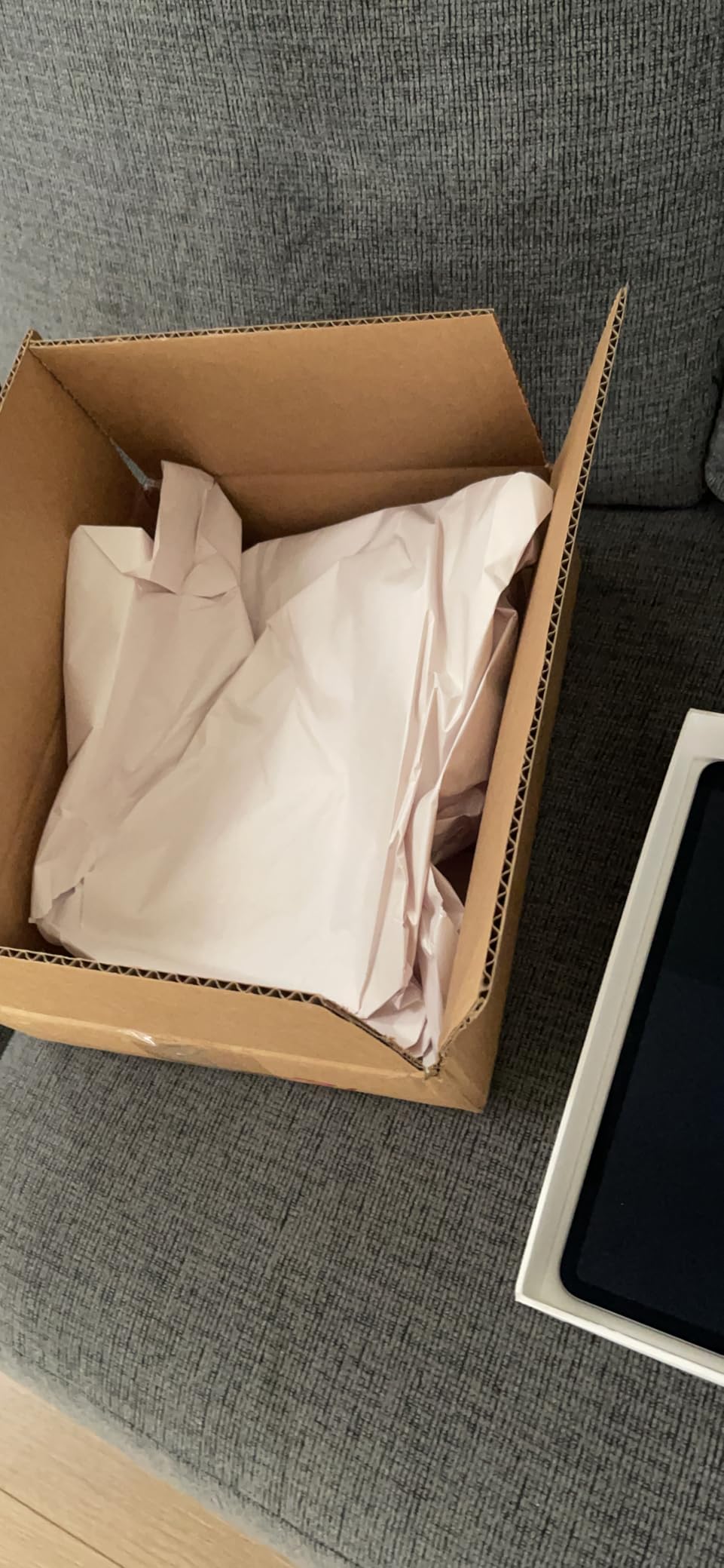Apple 2022 iPad Pro, 12.9-inch, 128GB - Space Gray (Renewed) customer photo 2