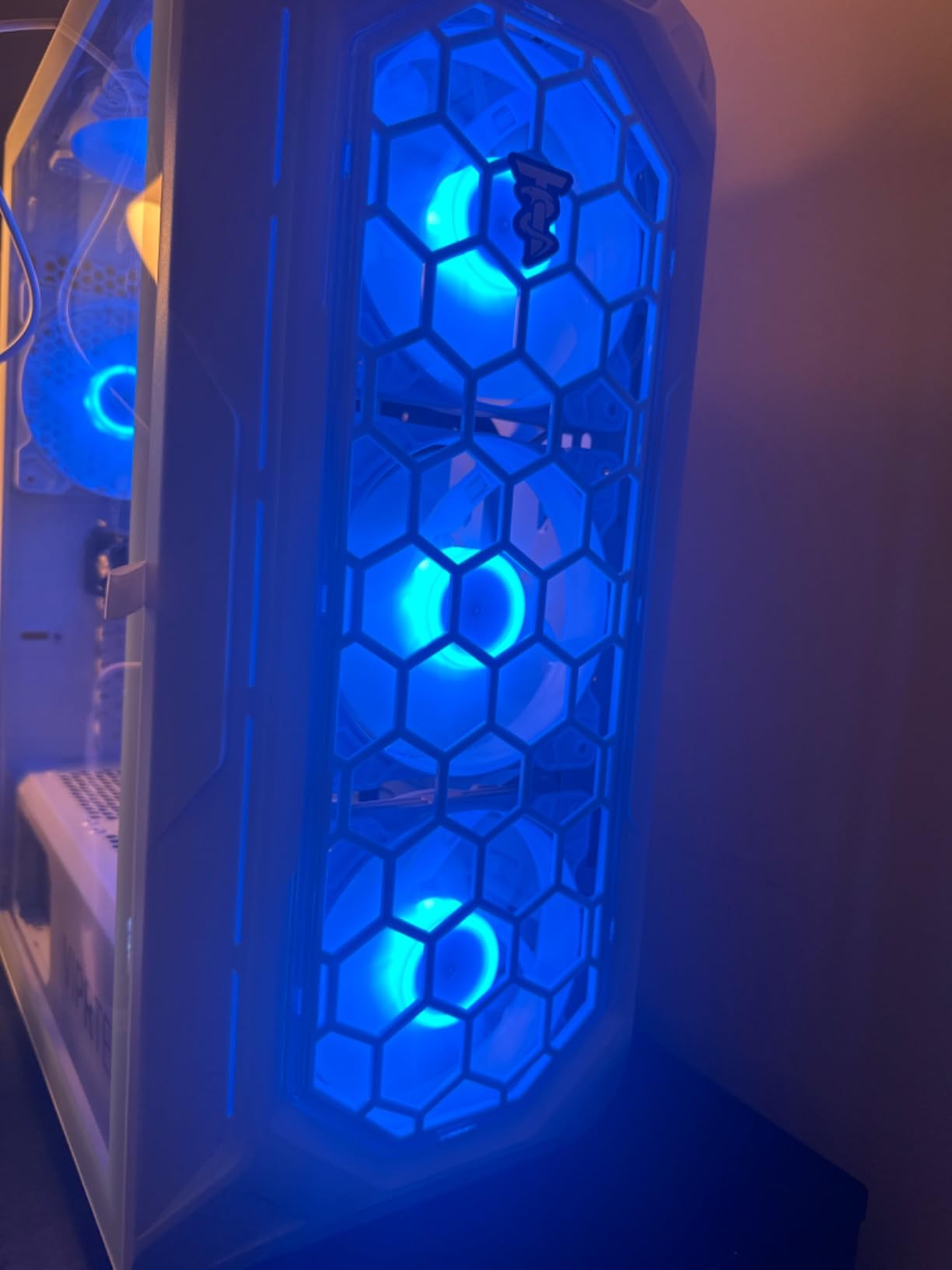 ViprTech Ghost 2.0 Gaming PC - AMD Ryzen 7 (4.1Ghz Turbo), RTX 3060 12GB, 16GB DDR4 RAM, 1TB SSD, 700W PSU, VR-Ready, Streaming, WiFi BT, RGB, Win 11, Desktop Computer White customer photo 1