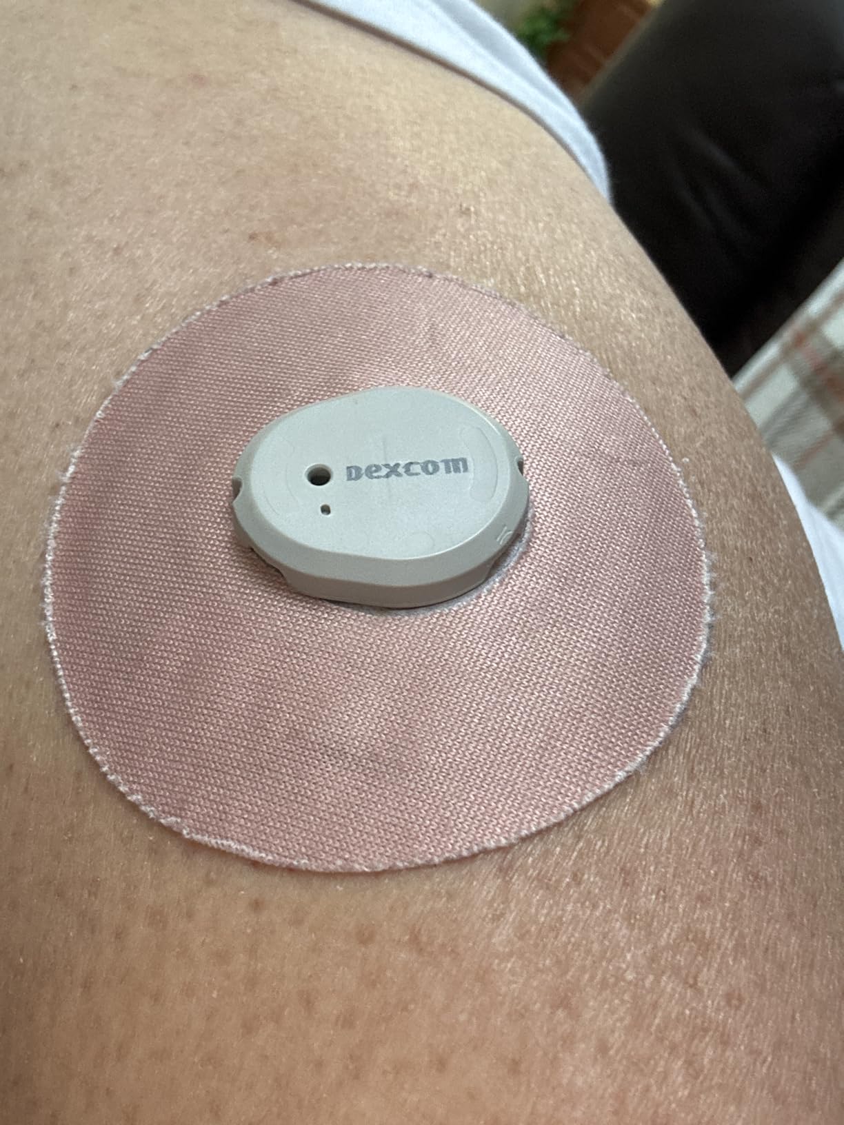 Dexcom G7 Adhesive Patches, Pack of 30, Lexcam Waterproof CGM Overpatch, Color Clear, Sensor is NOT Included customer photo 2